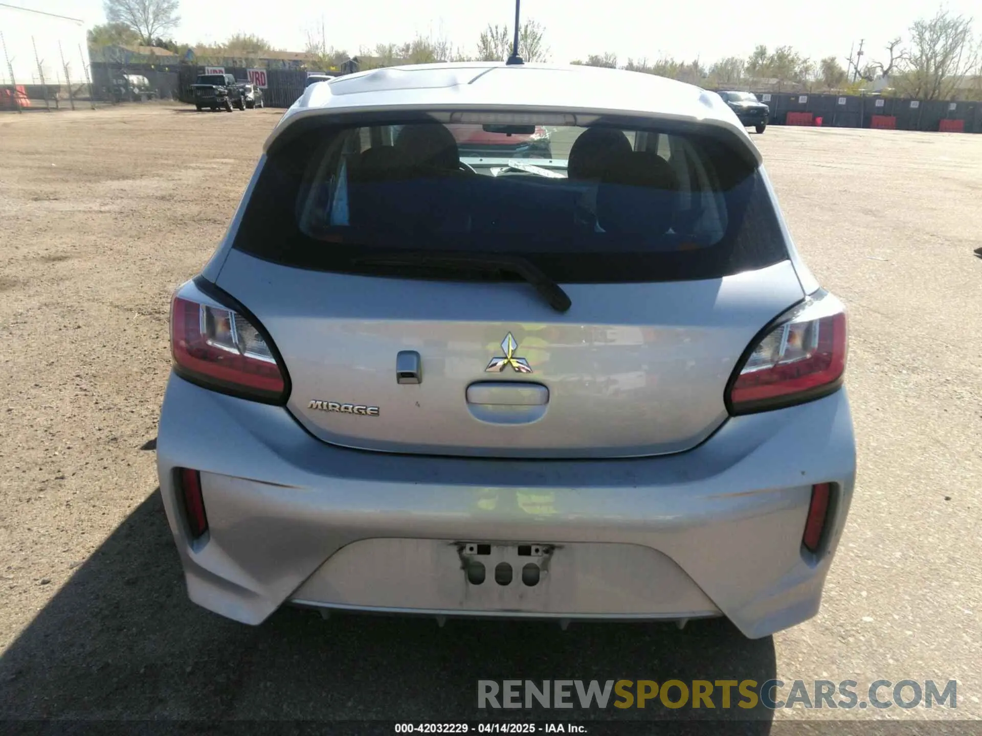 17 fotografías del automóvil dañado ML32AUHJ6MH014330 MITSUBISHI MIRAGE 2021