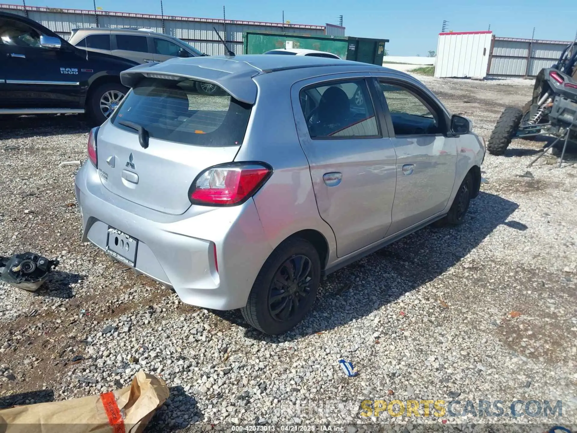 4 fotografías del automóvil dañado ML32AUHJ8MH003121 MITSUBISHI MIRAGE 2021