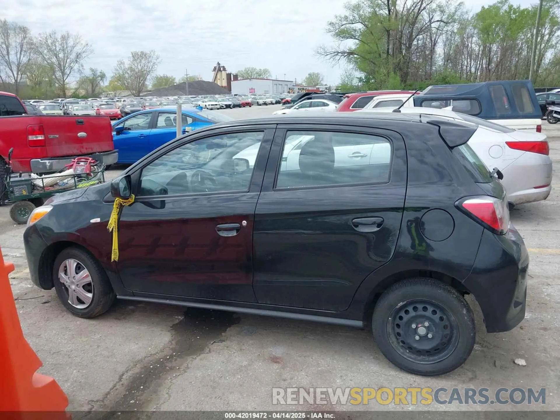 13 fotografías del automóvil dañado ML32AUHJ9MH014242 MITSUBISHI MIRAGE 2021