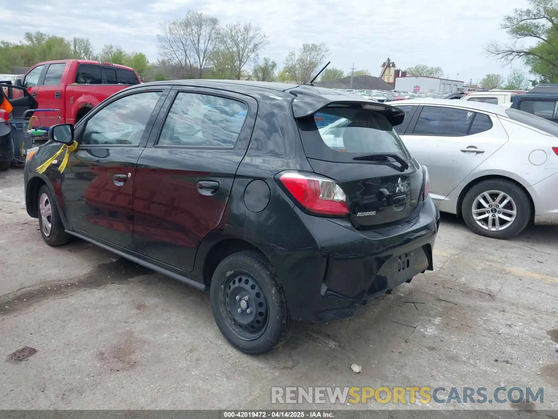 3 fotografías del automóvil dañado ML32AUHJ9MH014242 MITSUBISHI MIRAGE 2021