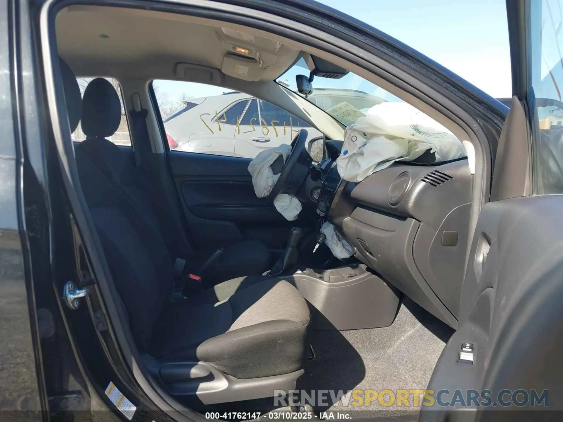5 fotografías del automóvil dañado ML32AUHJXMH009860 MITSUBISHI MIRAGE 2021