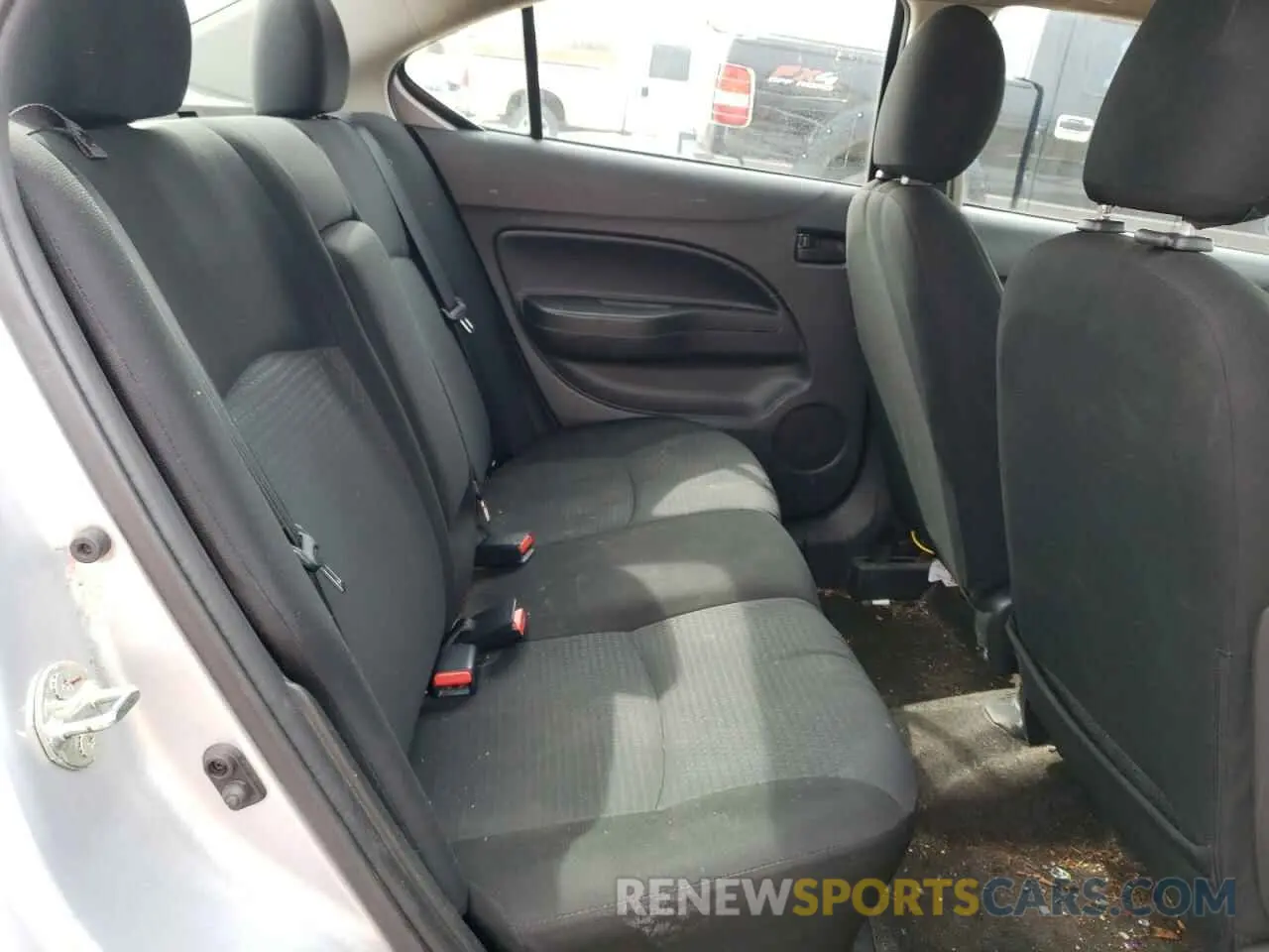13 fotografías del automóvil dañado ML32FUFJ2MHF00902 MITSUBISHI MIRAGE 2021