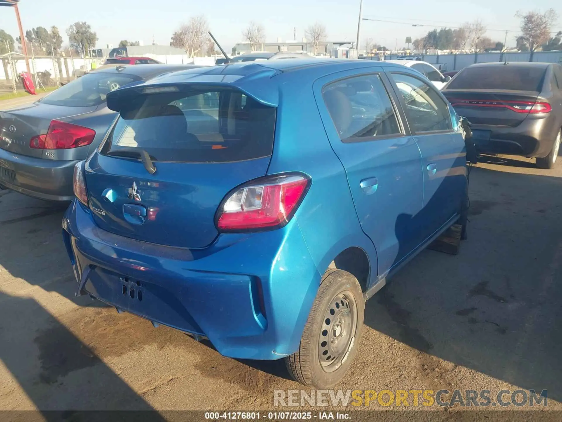 4 fotografías del automóvil dañado ML32AUHJ2NH005464 MITSUBISHI MIRAGE 2022