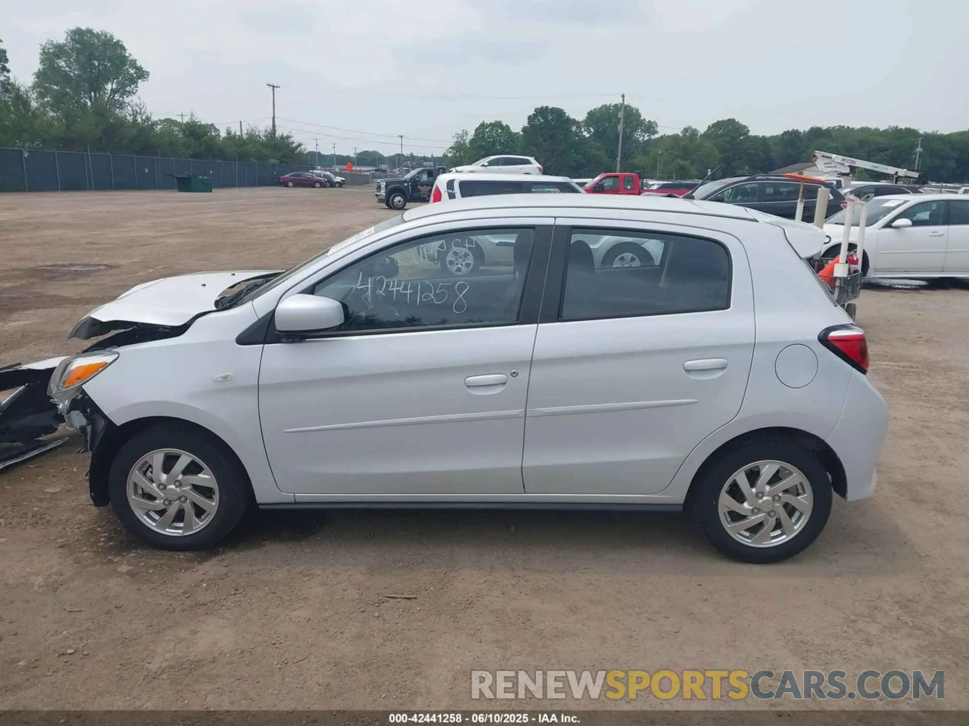 14 fotografías del automóvil dañado ML32AUHJ3NH008678 MITSUBISHI MIRAGE 2022