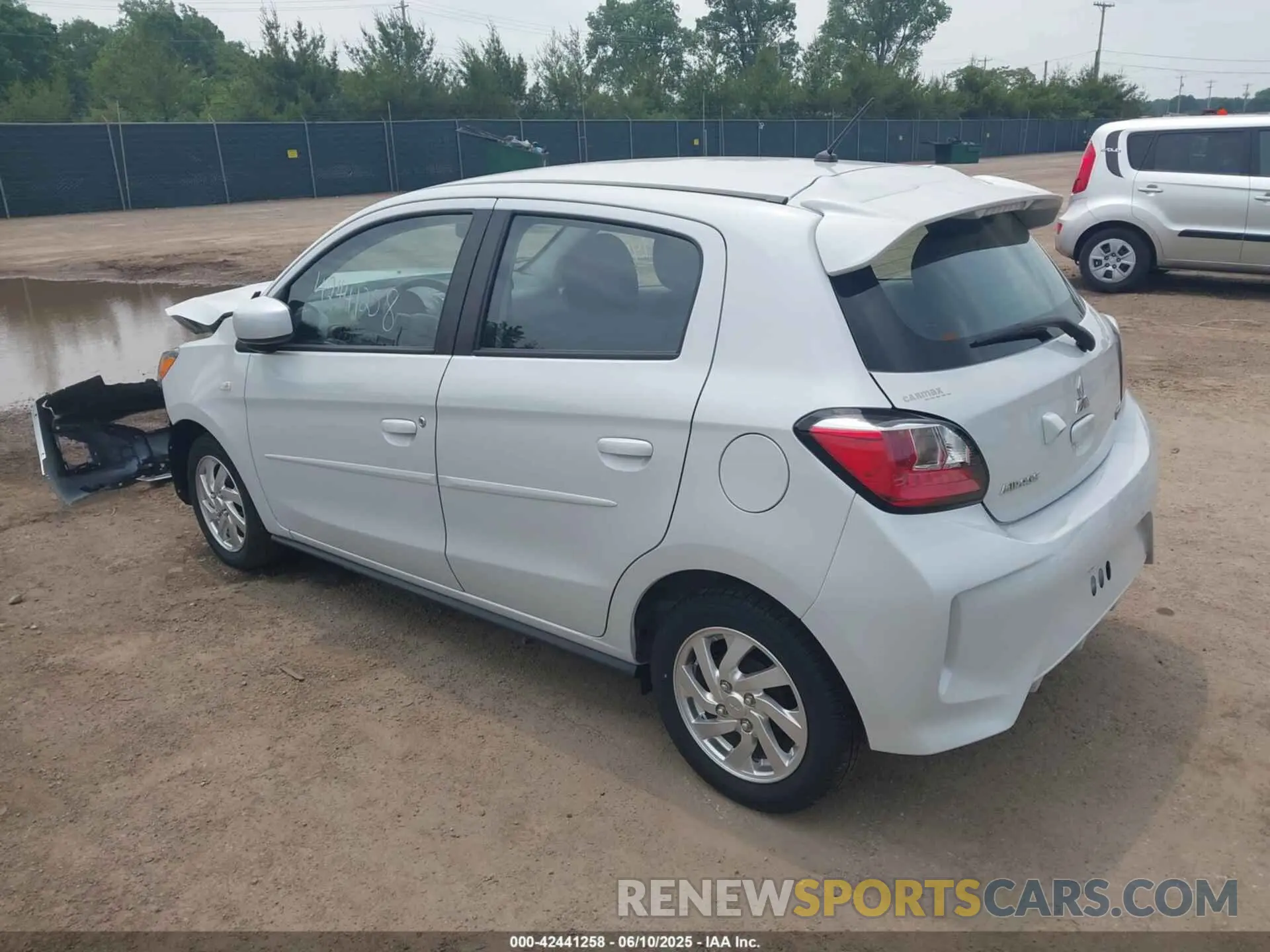 3 fotografías del automóvil dañado ML32AUHJ3NH008678 MITSUBISHI MIRAGE 2022