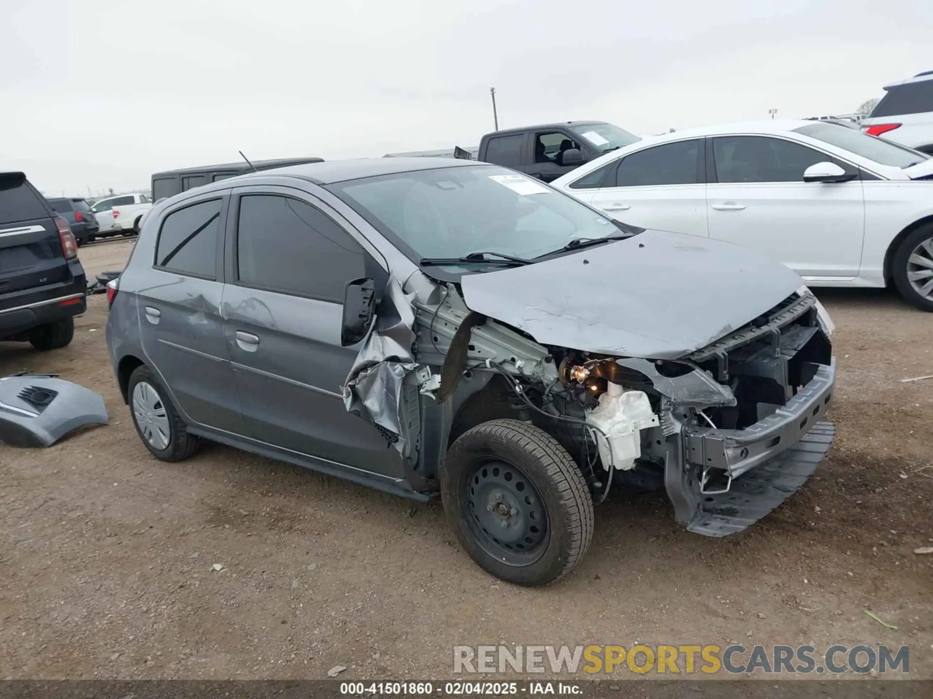 14 fotografías del automóvil dañado ML32AUHJ3NH008941 MITSUBISHI MIRAGE 2022