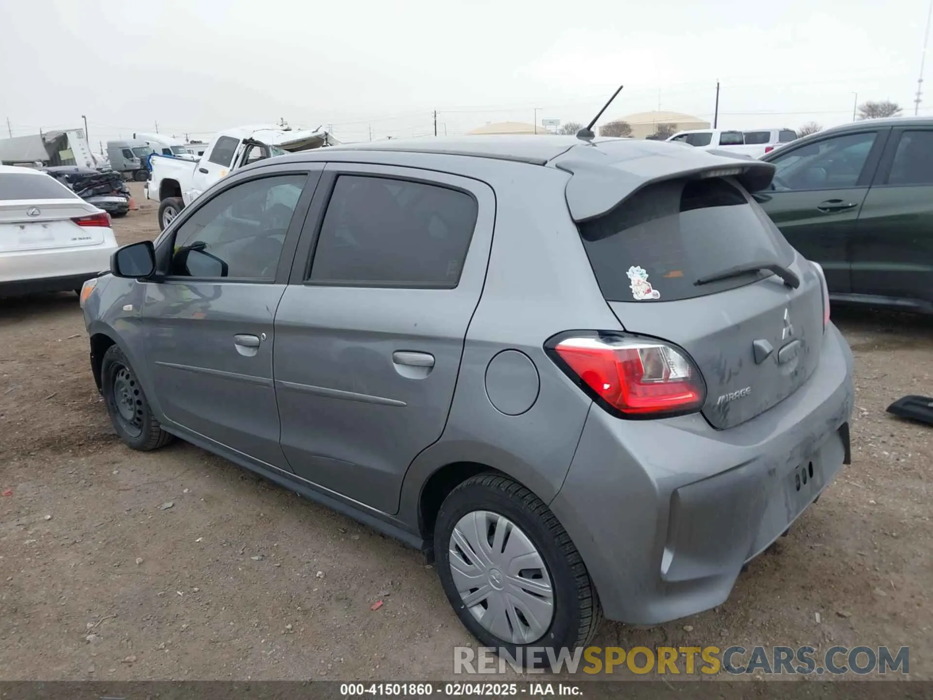15 fotografías del automóvil dañado ML32AUHJ3NH008941 MITSUBISHI MIRAGE 2022