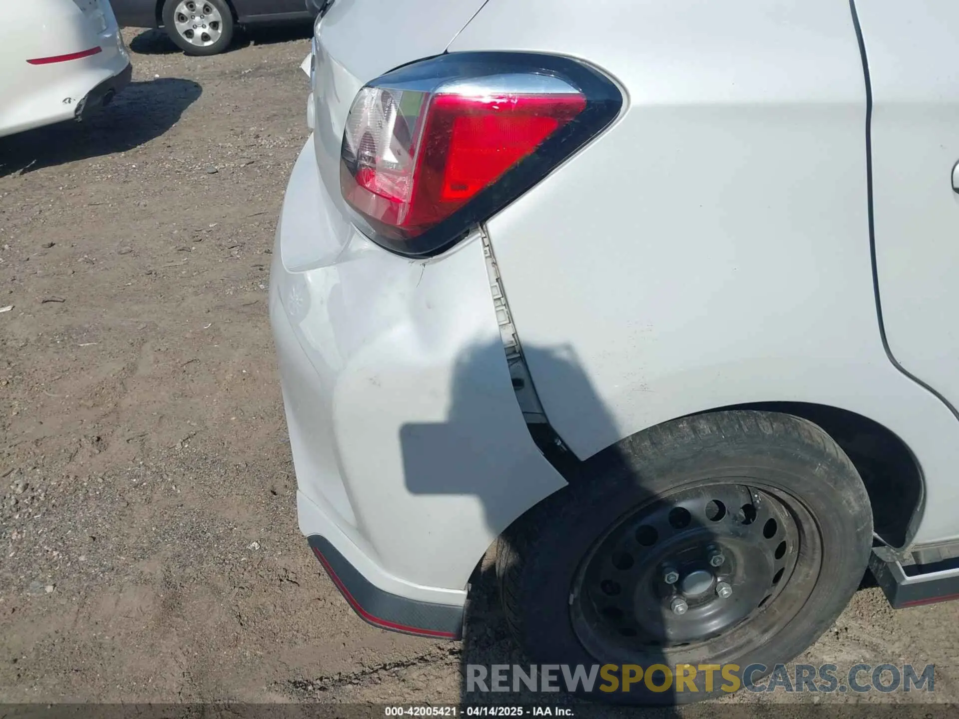 19 fotografías del automóvil dañado ML32AUHJ9NH008054 MITSUBISHI MIRAGE 2022