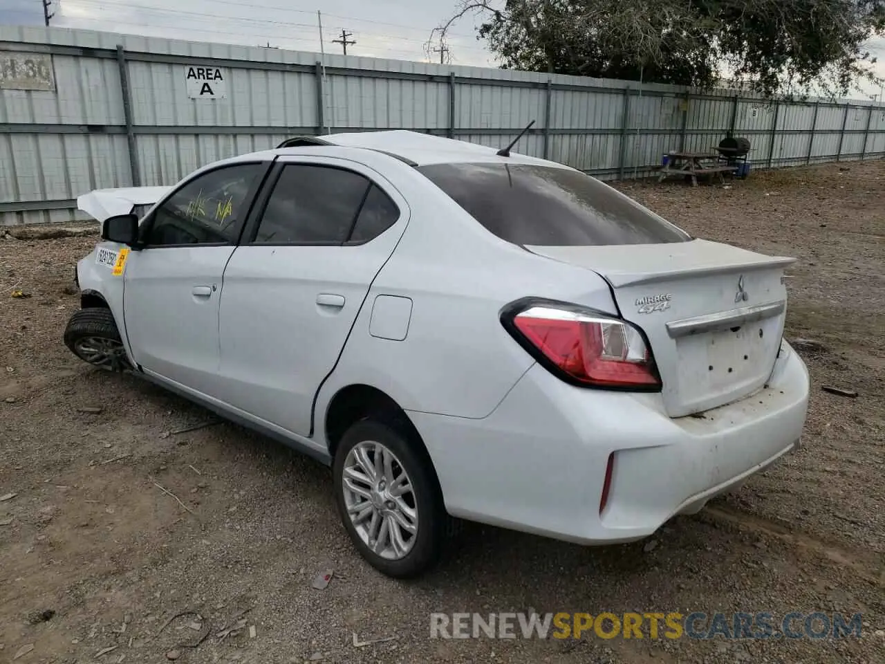 3 fotografías del automóvil dañado ML32FUFJ5NHF01057 MITSUBISHI MIRAGE 2022