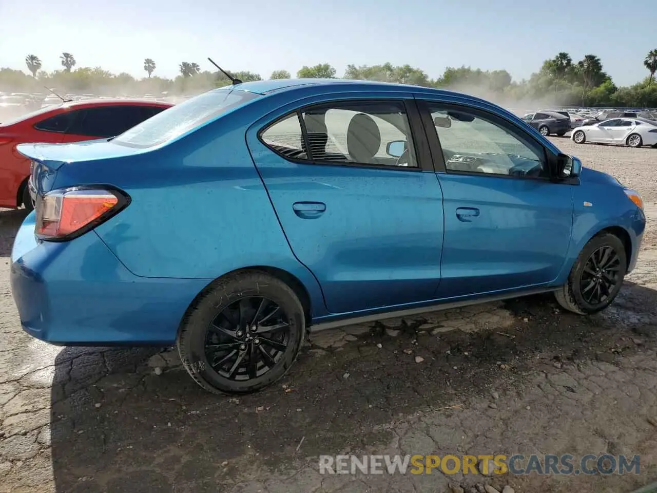 3 fotografías del automóvil dañado ML32FUFJ9NHF03670 MITSUBISHI MIRAGE 2022