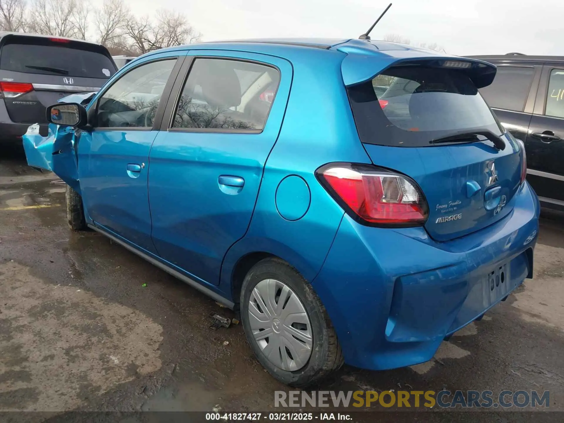 3 fotografías del automóvil dañado ML32AUHJ0PH001822 MITSUBISHI MIRAGE 2023