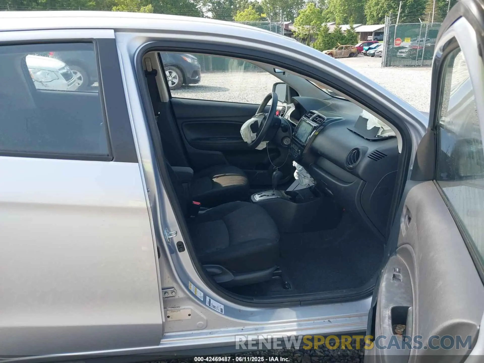 5 fotografías del automóvil dañado ML32AUHJ3PH006433 MITSUBISHI MIRAGE 2023