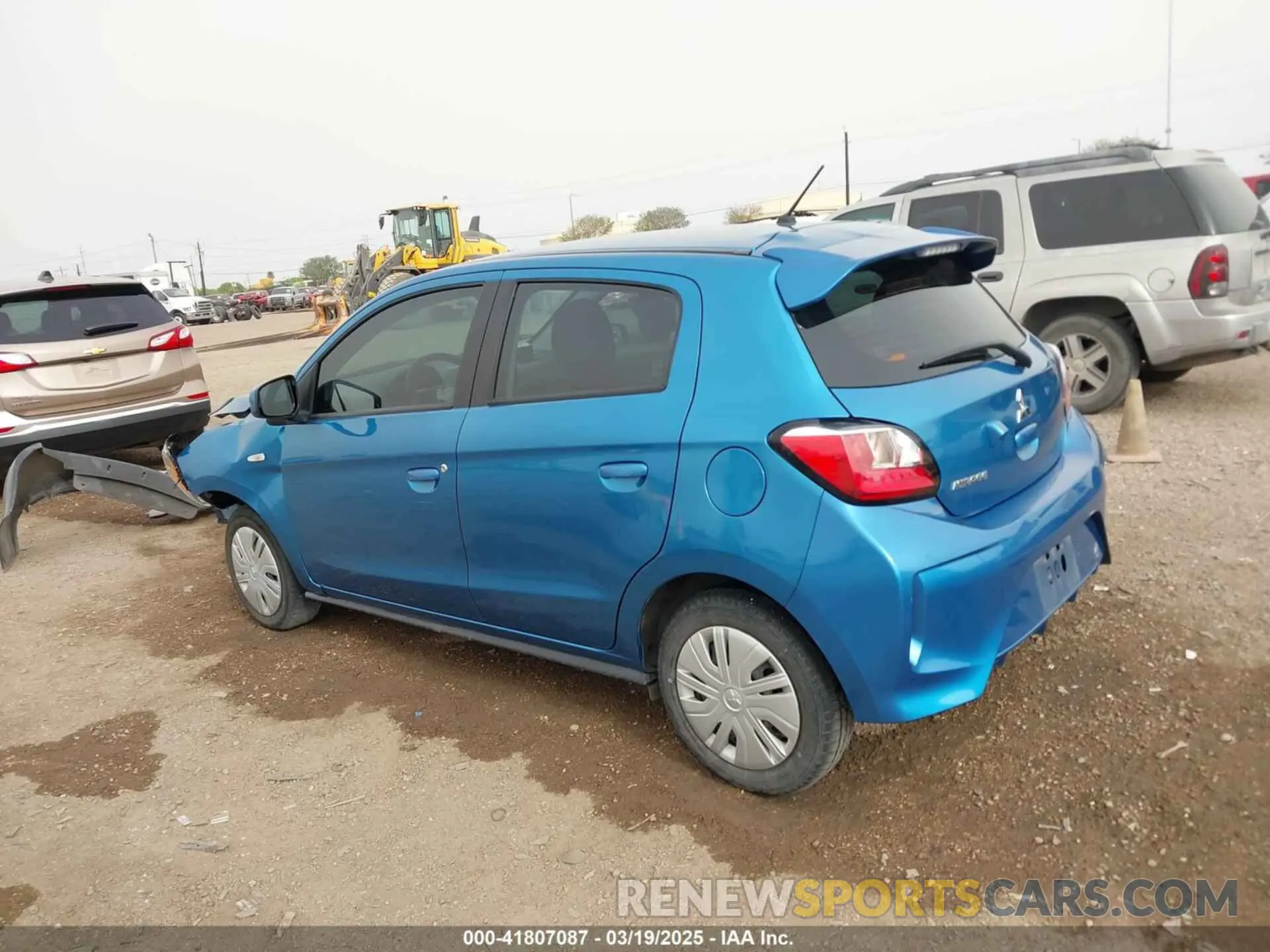 15 fotografías del automóvil dañado ML32AUHJ9PH001866 MITSUBISHI MIRAGE 2023