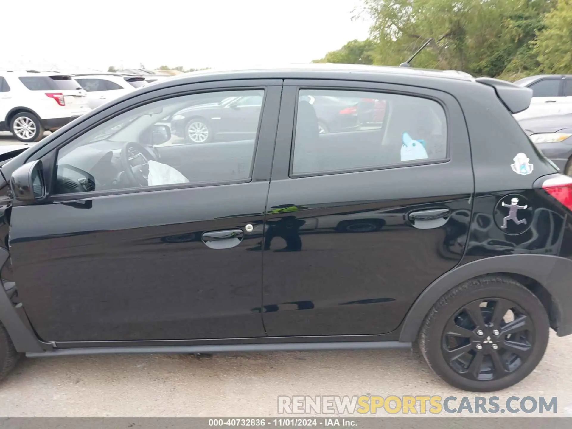 14 fotografías del automóvil dañado ML32AWHJXPH006389 MITSUBISHI MIRAGE 2023