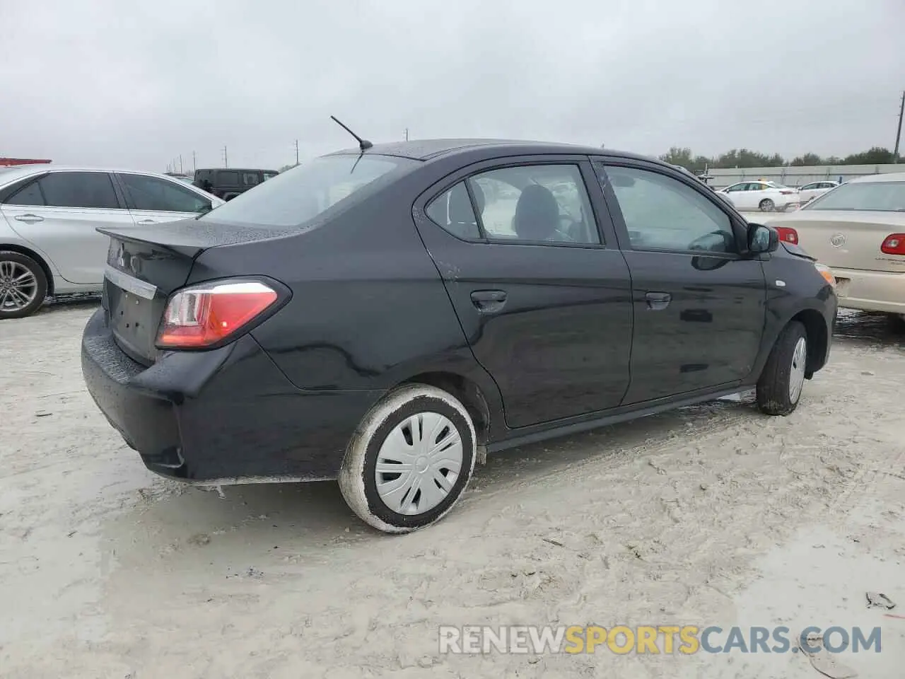 3 fotografías del automóvil dañado ML32FUFJ1PHF05223 MITSUBISHI MIRAGE 2023