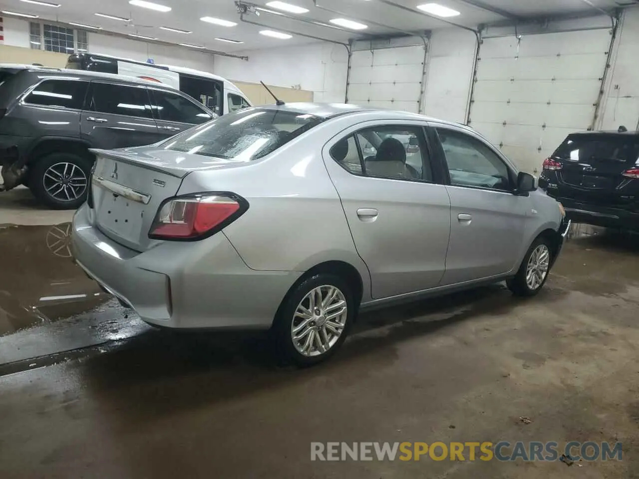 3 fotografías del automóvil dañado ML32FUFJ2PHF01228 MITSUBISHI MIRAGE 2023