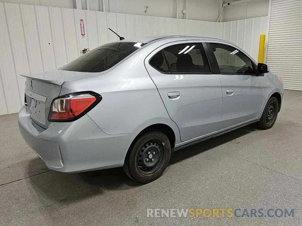 3 fotografías del automóvil dañado ML32FUFJ4PHF02333 MITSUBISHI MIRAGE 2023