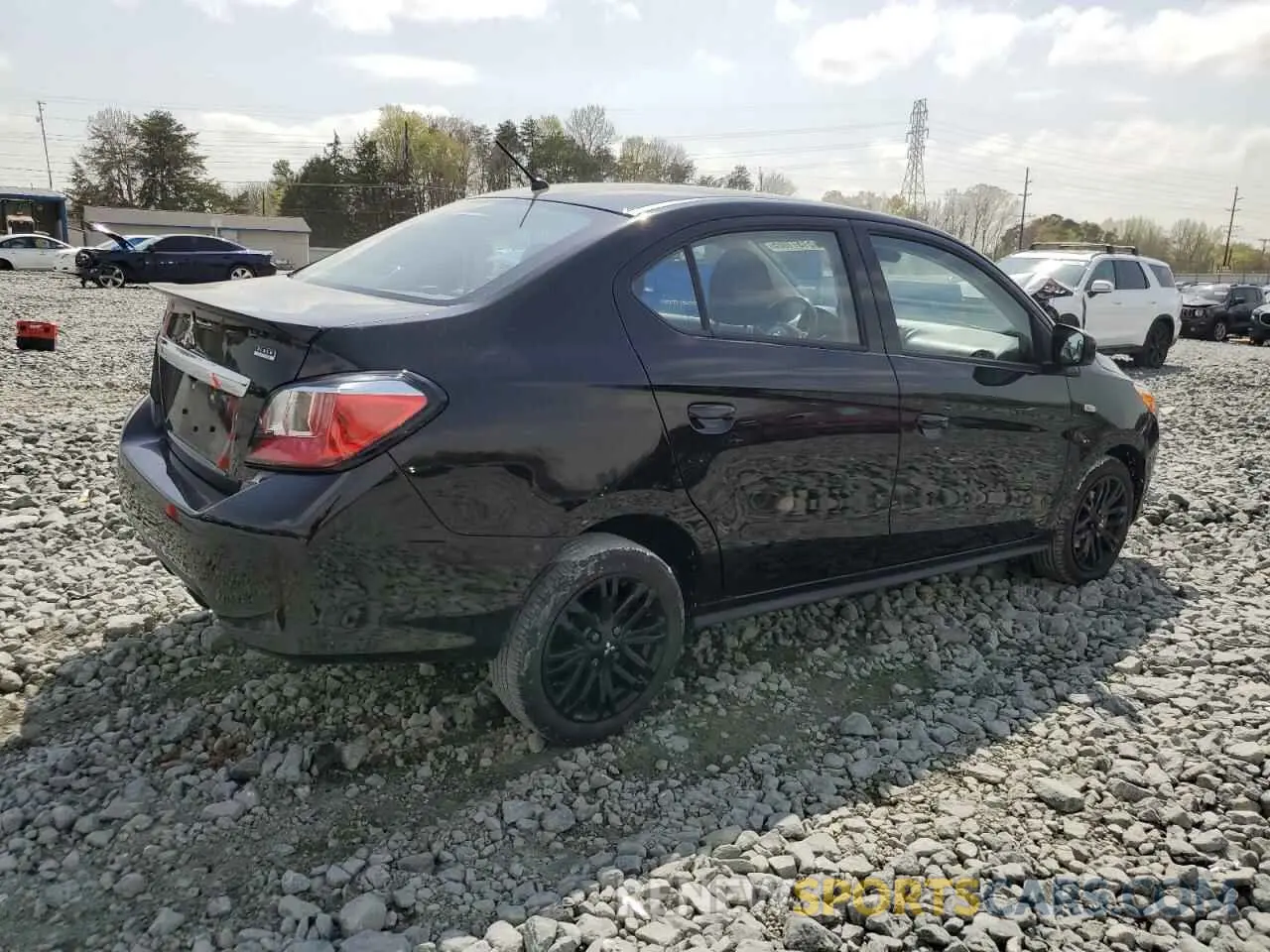 3 fotografías del automóvil dañado ML32FUFJ8PHF00536 MITSUBISHI MIRAGE 2023