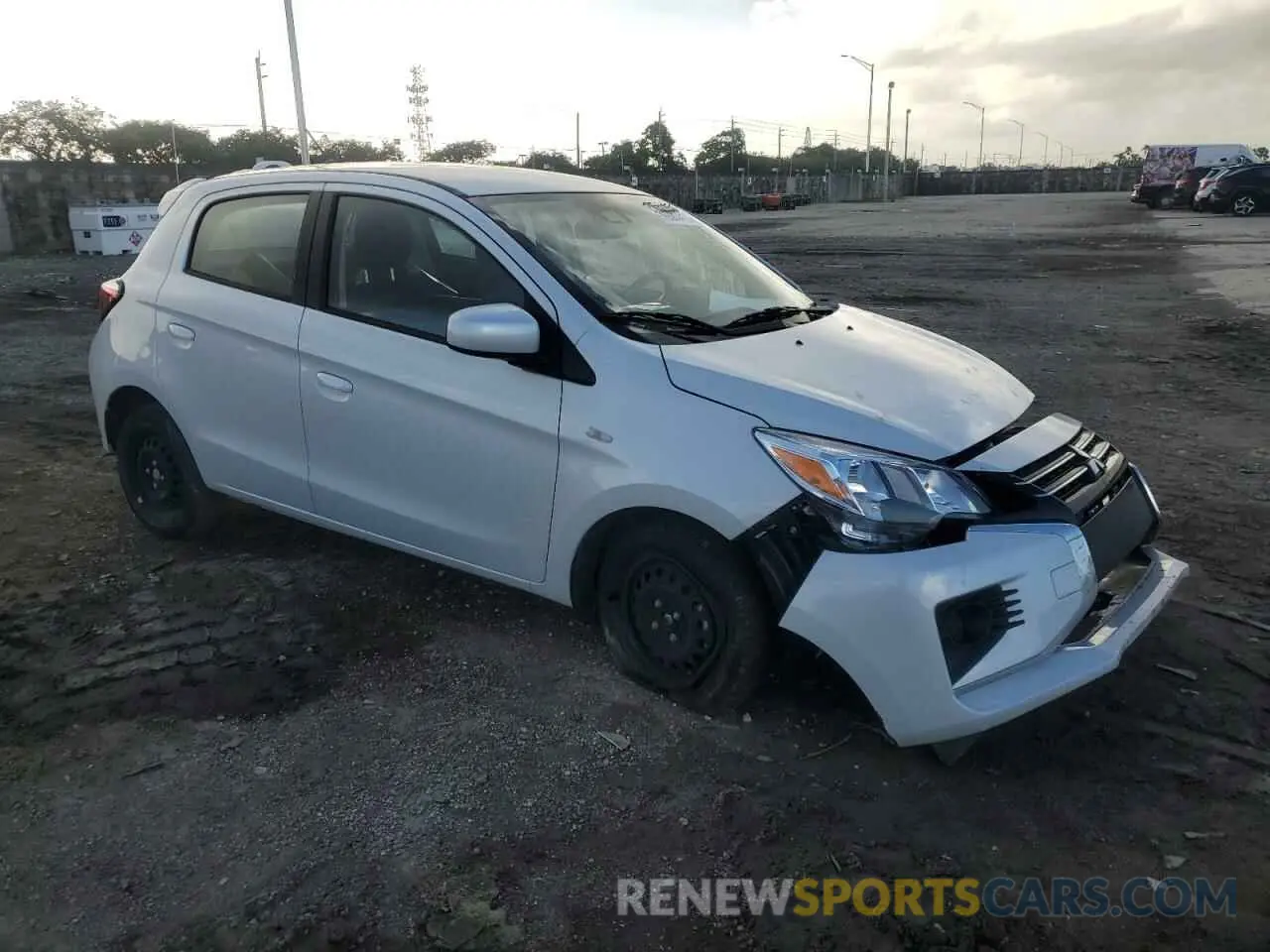 4 fotografías del automóvil dañado ML32AUHJ0RH000446 MITSUBISHI MIRAGE 2024