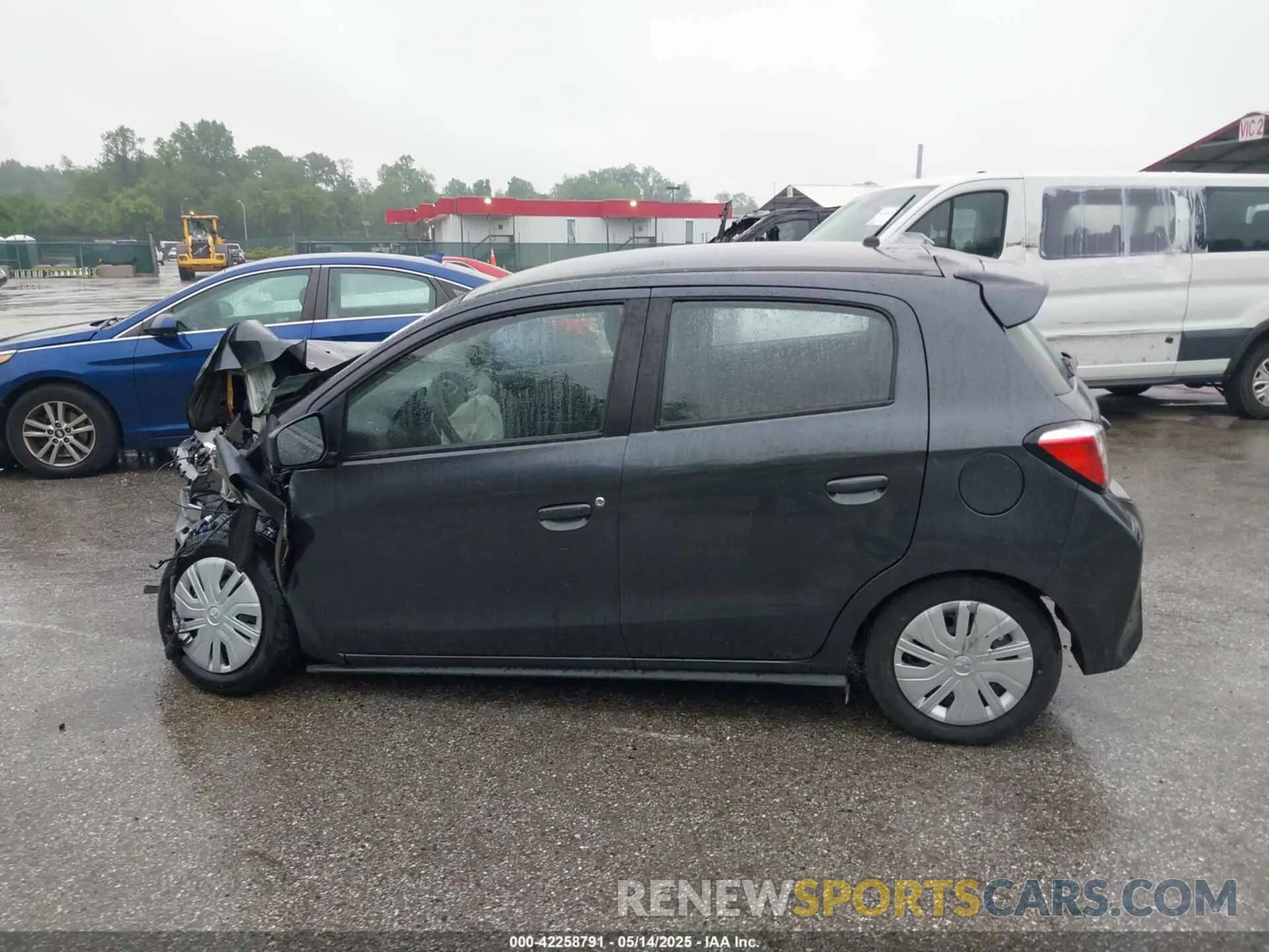15 fotografías del automóvil dañado ML32AUHJ0RH003637 MITSUBISHI MIRAGE 2024