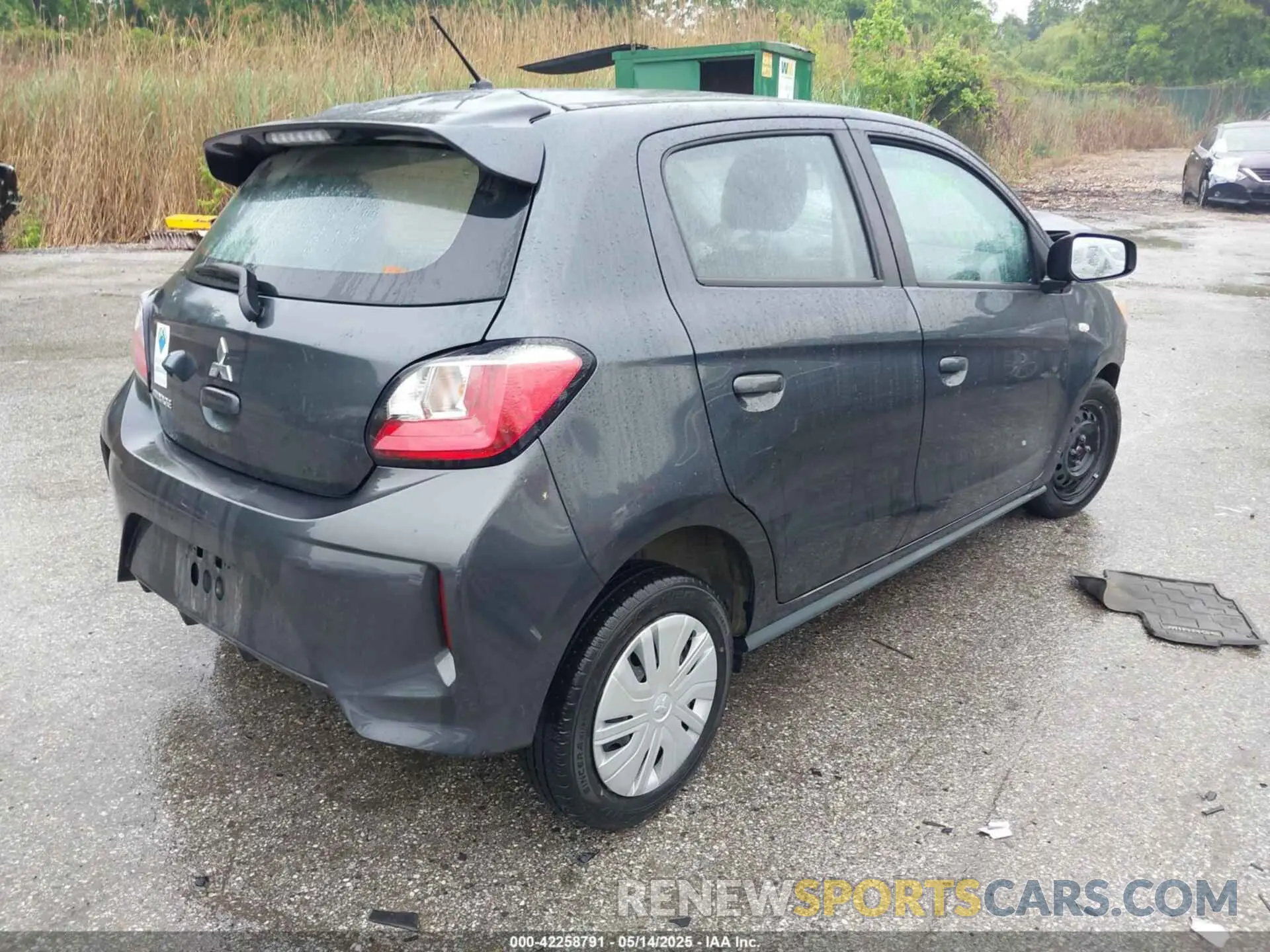 4 fotografías del automóvil dañado ML32AUHJ0RH003637 MITSUBISHI MIRAGE 2024