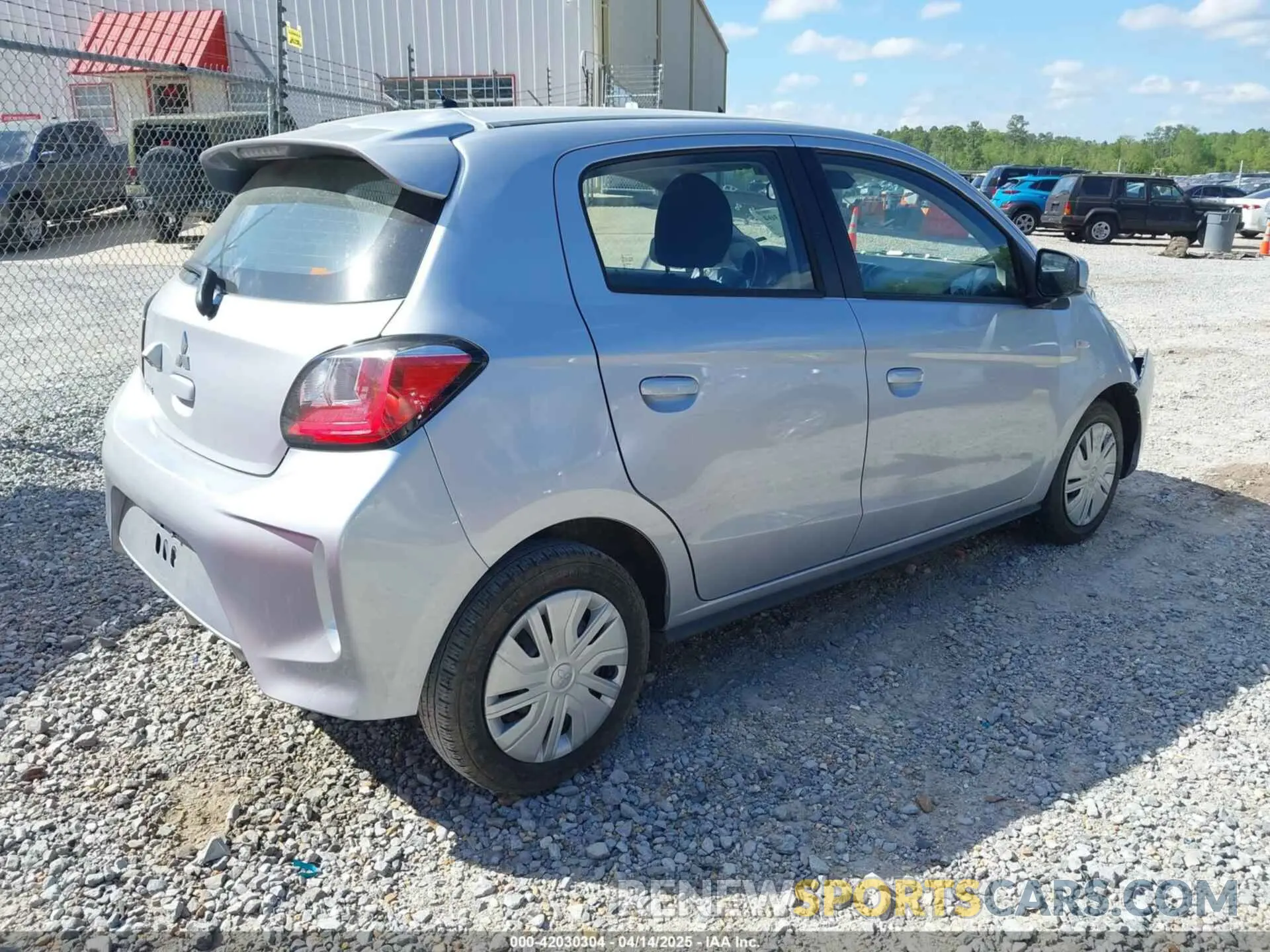 4 fotografías del automóvil dañado ML32AUHJ0RH009969 MITSUBISHI MIRAGE 2024
