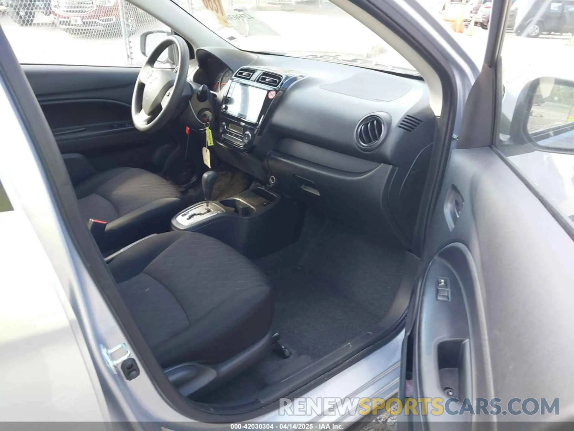 5 fotografías del automóvil dañado ML32AUHJ0RH009969 MITSUBISHI MIRAGE 2024