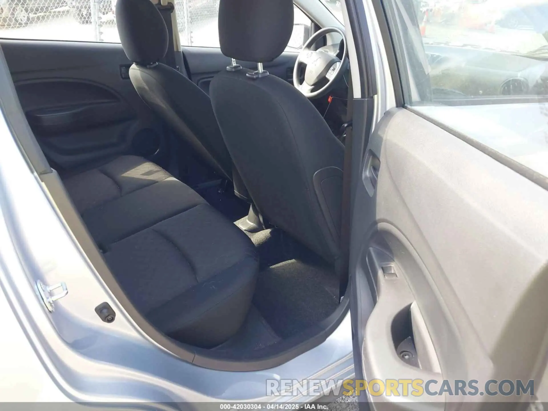 8 fotografías del automóvil dañado ML32AUHJ0RH009969 MITSUBISHI MIRAGE 2024