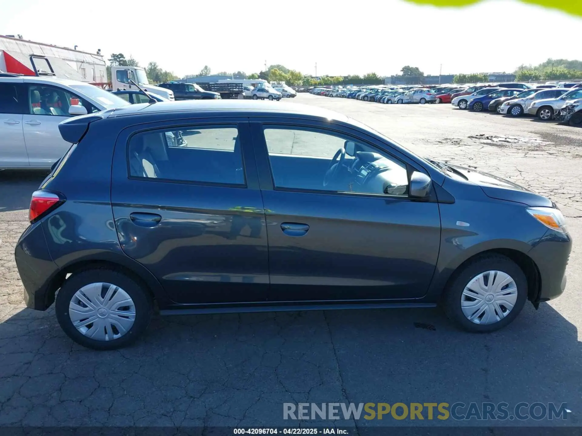 14 fotografías del automóvil dañado ML32AUHJ0RH012953 MITSUBISHI MIRAGE 2024