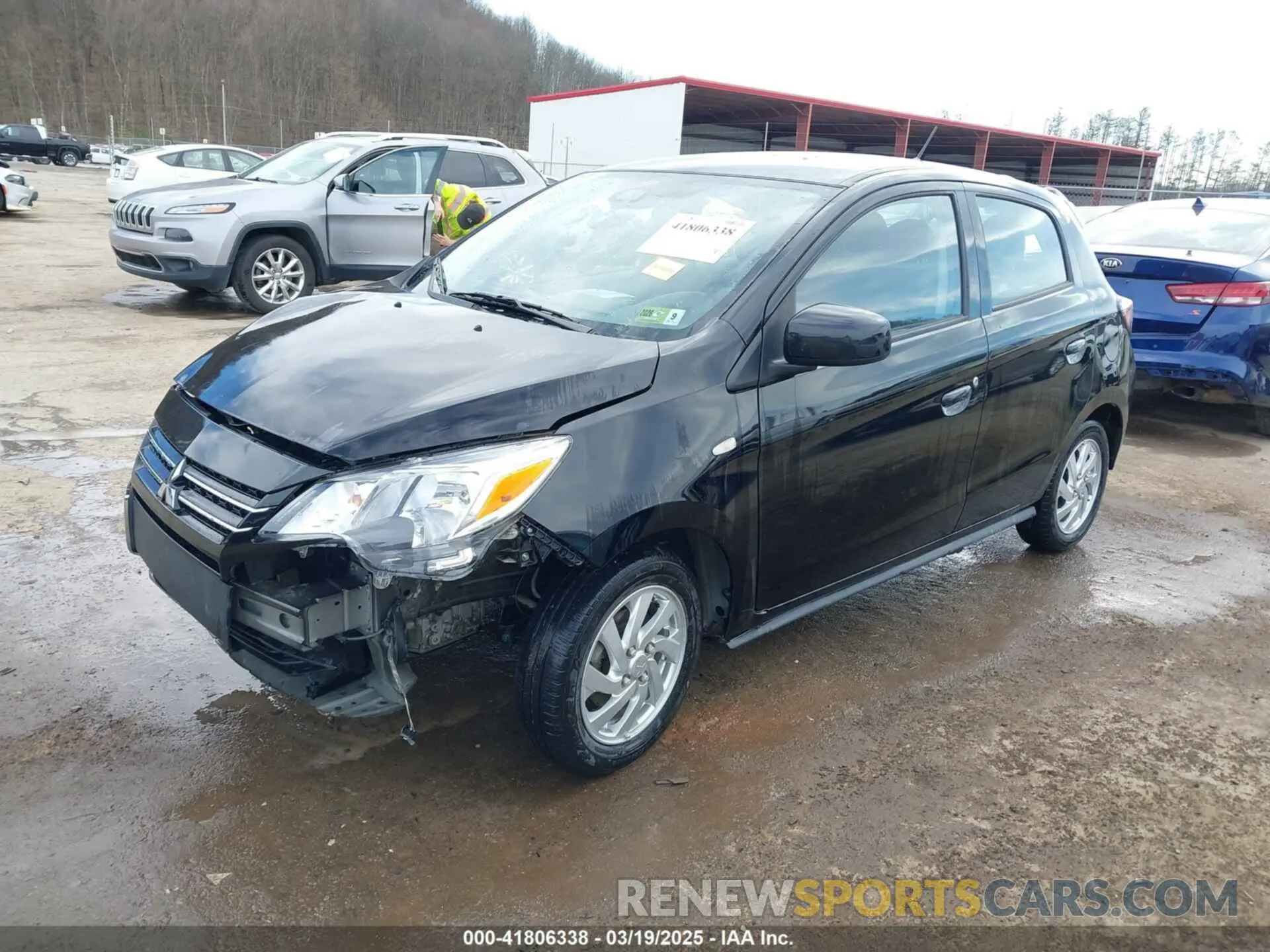 2 fotografías del automóvil dañado ML32AUHJ0RH013391 MITSUBISHI MIRAGE 2024