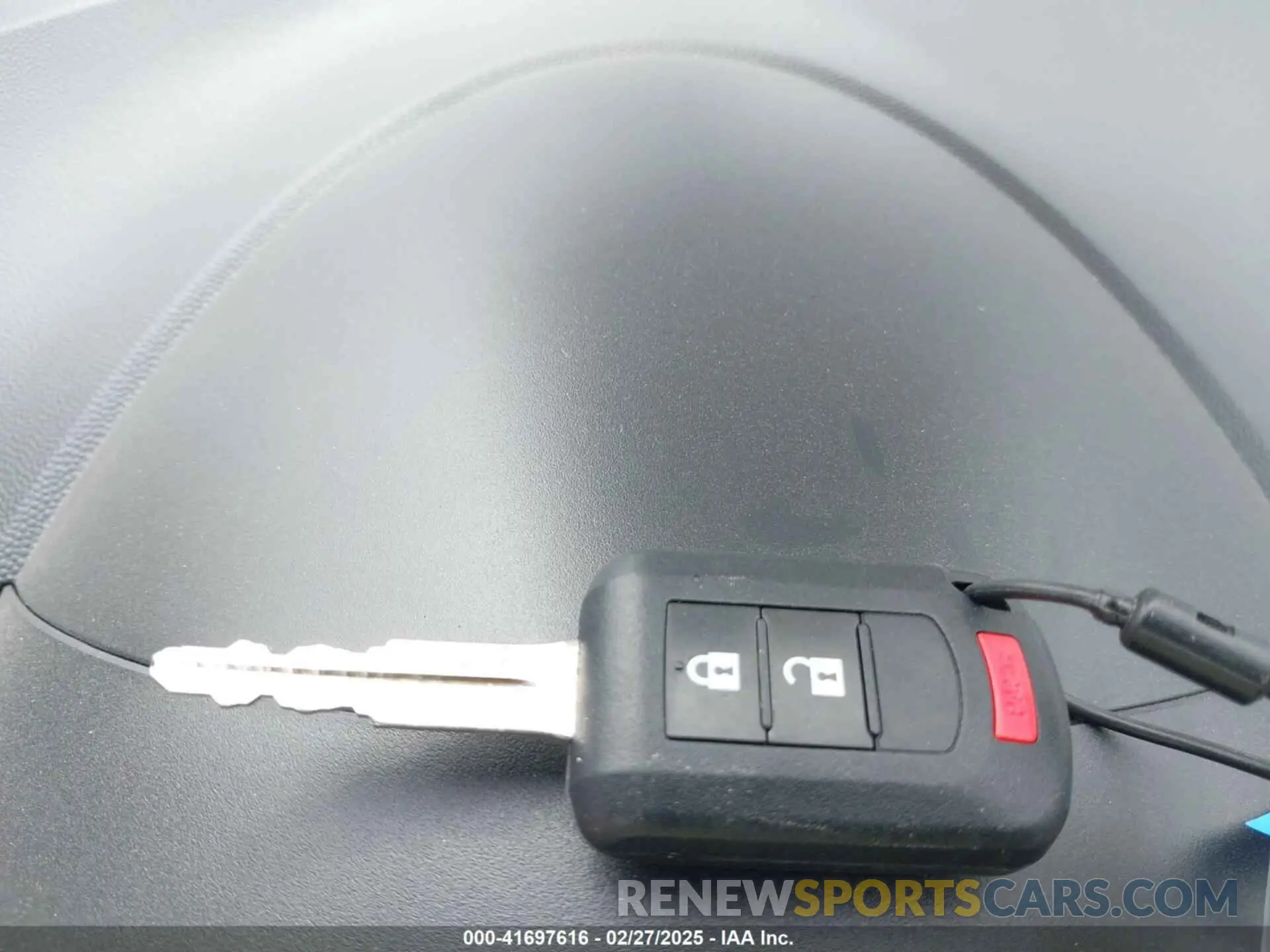 11 fotografías del automóvil dañado ML32AUHJ0RH017974 MITSUBISHI MIRAGE 2024