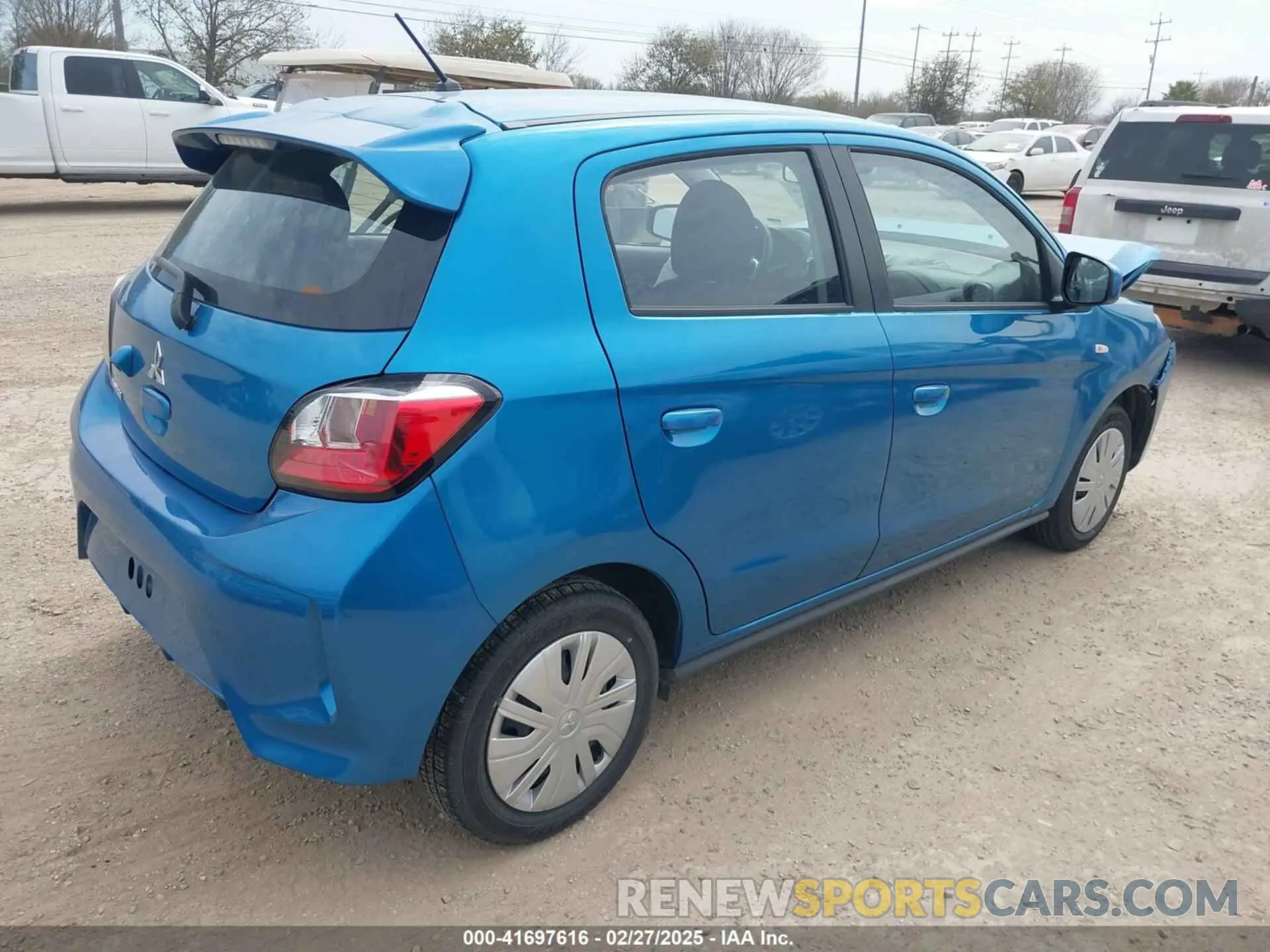 4 fotografías del automóvil dañado ML32AUHJ0RH017974 MITSUBISHI MIRAGE 2024