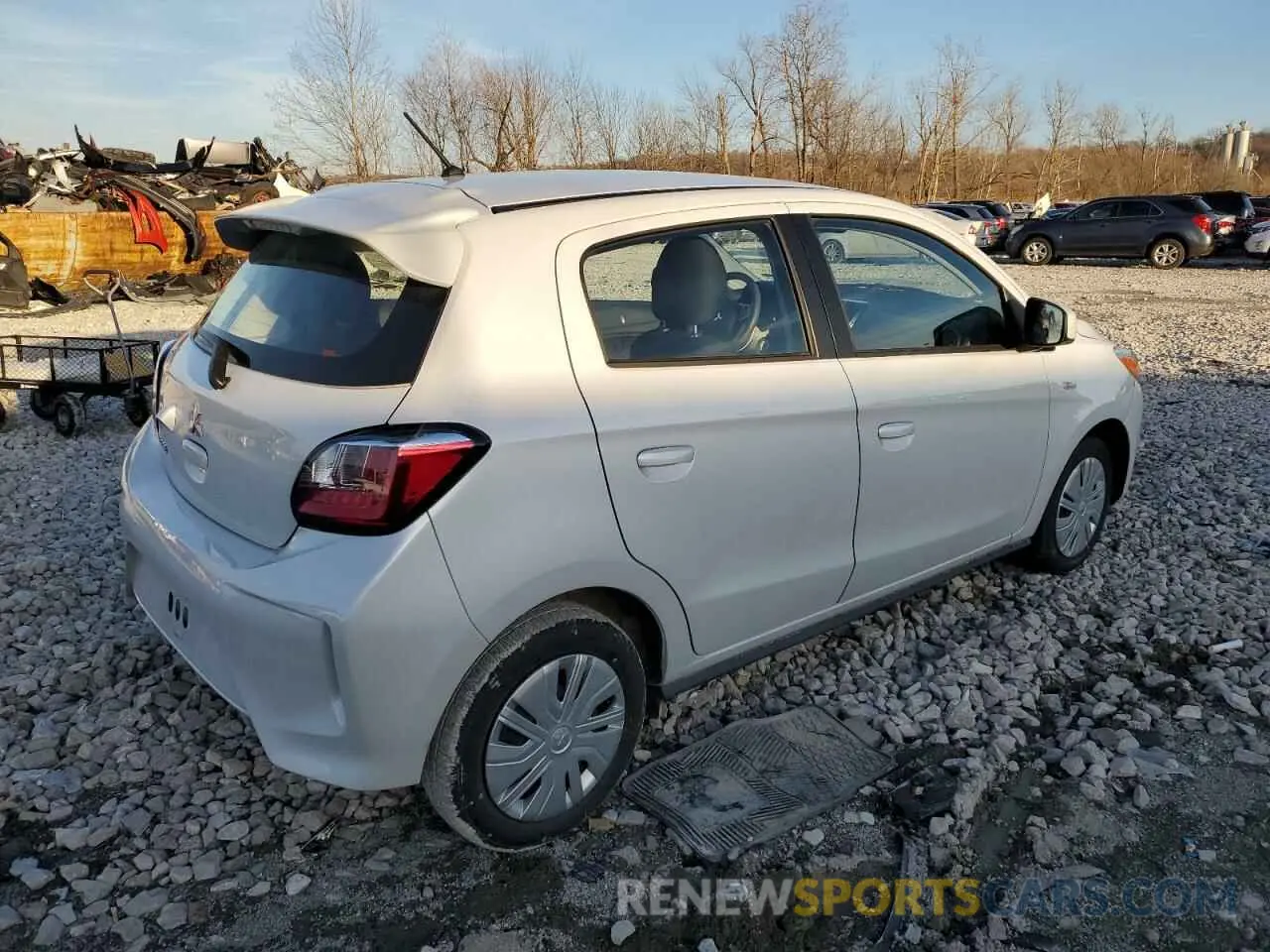 3 fotografías del automóvil dañado ML32AUHJ0RH018686 MITSUBISHI MIRAGE 2024