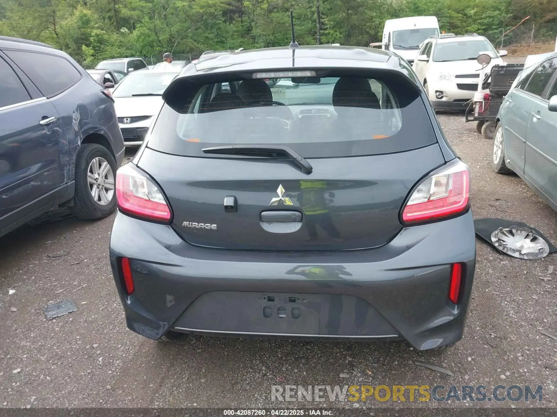 16 fotografías del automóvil dañado ML32AUHJ0RH022897 MITSUBISHI MIRAGE 2024