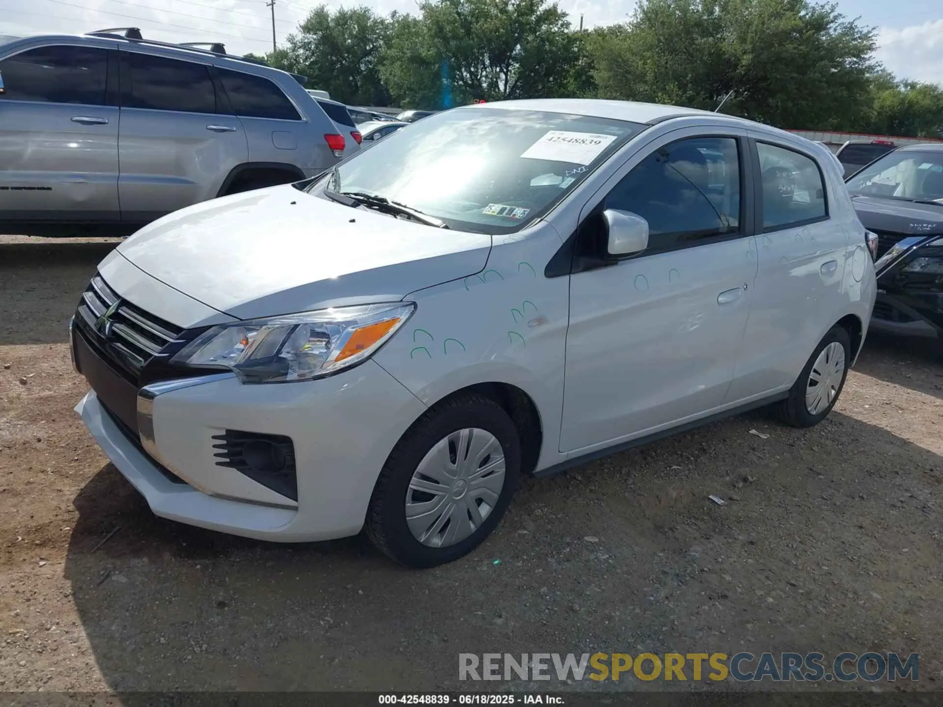 2 fotografías del automóvil dañado ML32AUHJ0RH024777 MITSUBISHI MIRAGE 2024