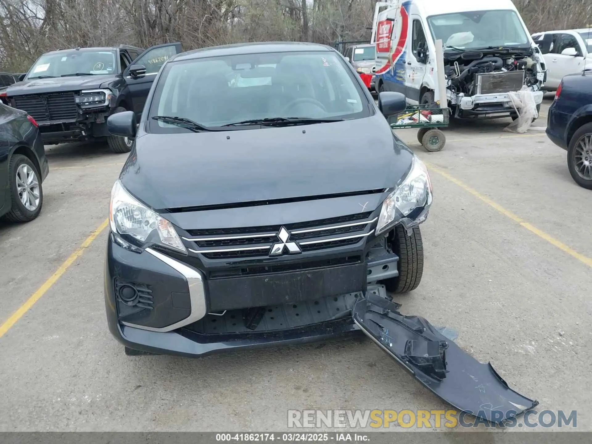 13 fotografías del automóvil dañado ML32AUHJ0RH032815 MITSUBISHI MIRAGE 2024