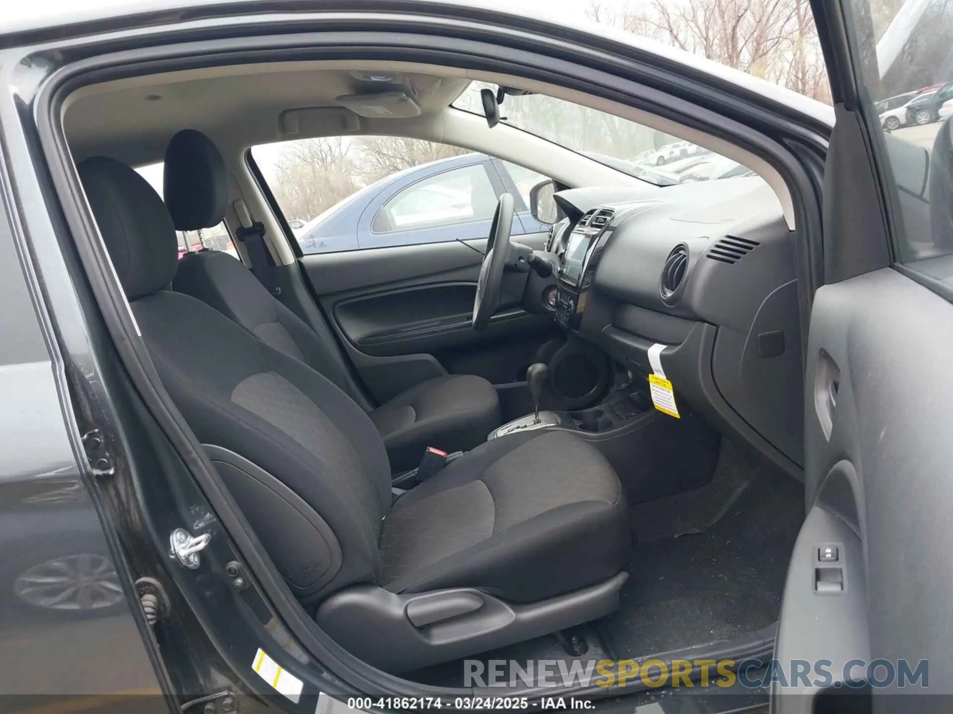 5 fotografías del automóvil dañado ML32AUHJ0RH032815 MITSUBISHI MIRAGE 2024