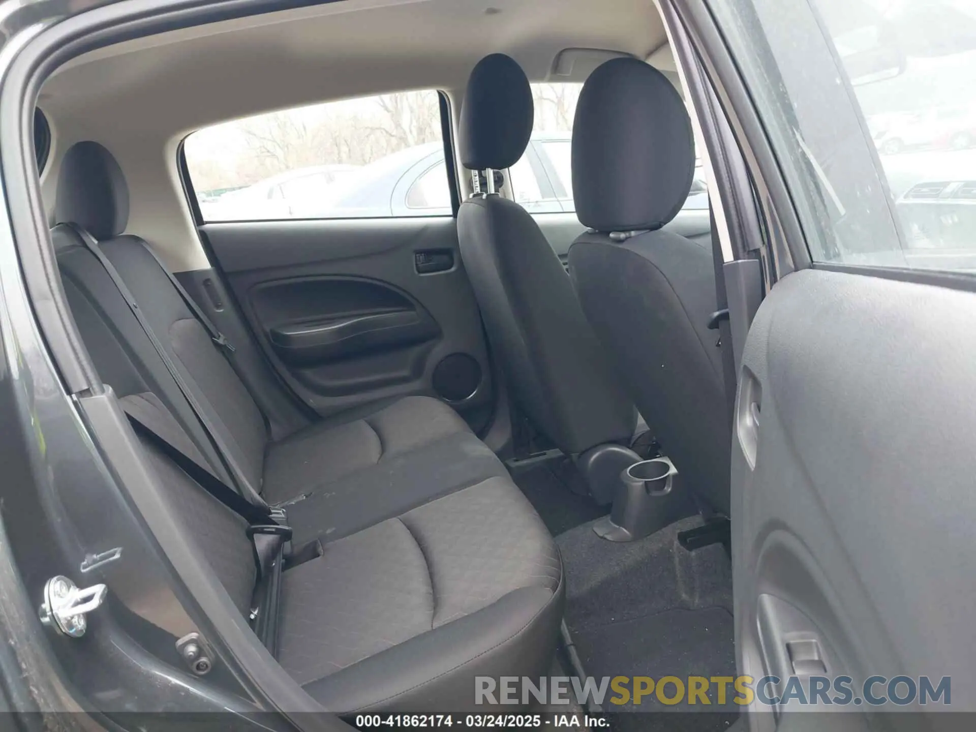 8 fotografías del automóvil dañado ML32AUHJ0RH032815 MITSUBISHI MIRAGE 2024