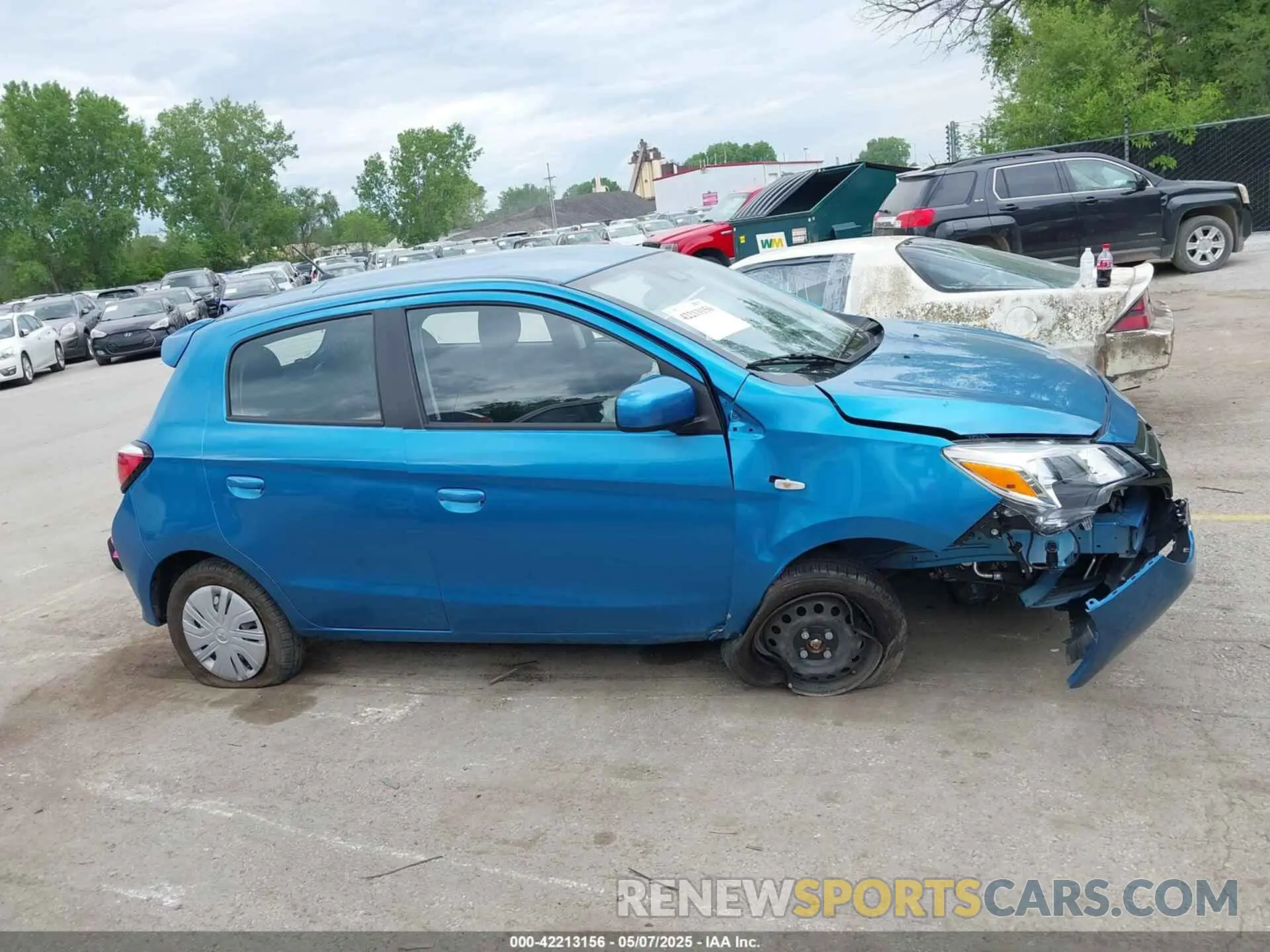 14 fotografías del automóvil dañado ML32AUHJ1RH010483 MITSUBISHI MIRAGE 2024
