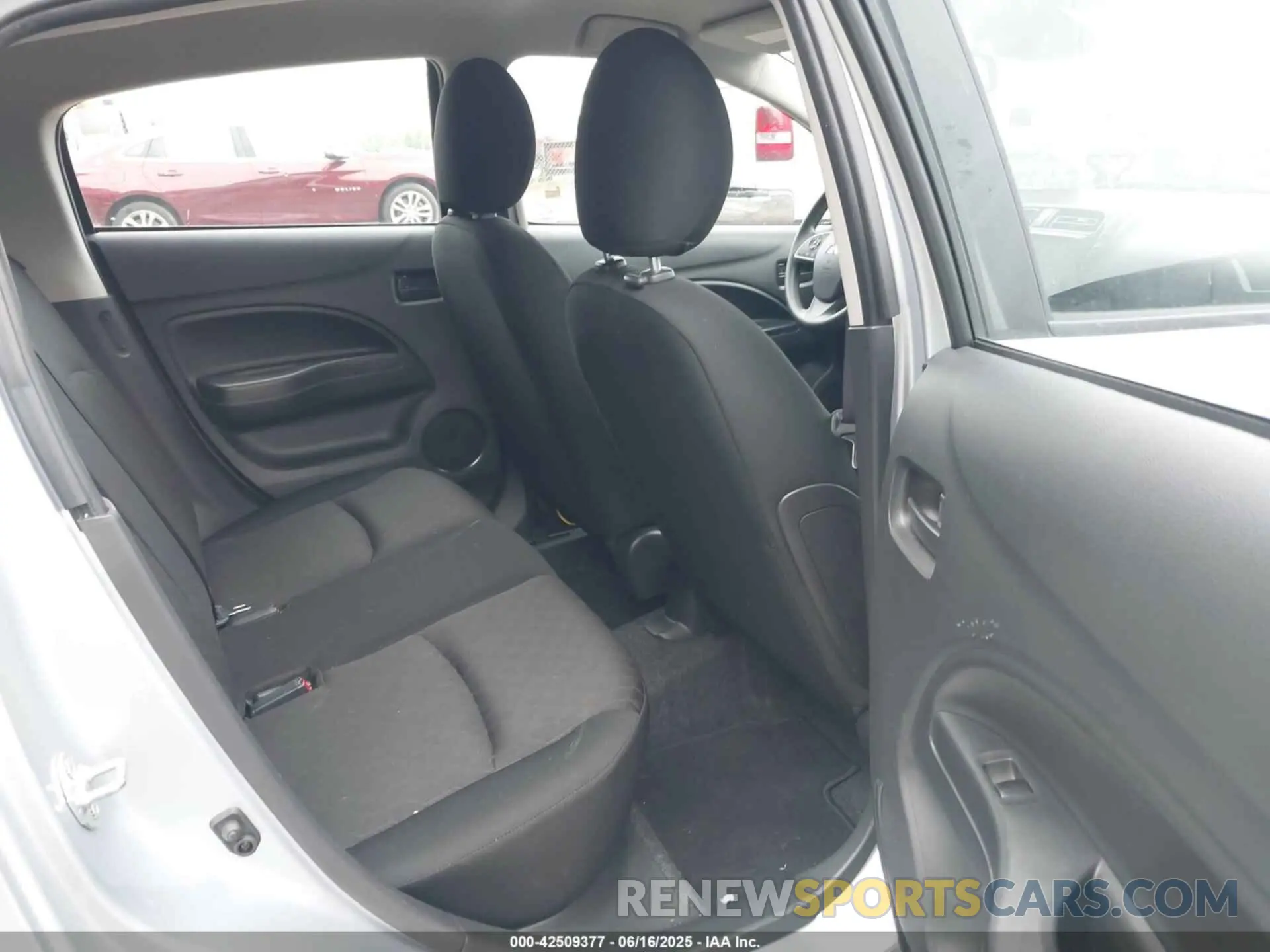 8 fotografías del automóvil dañado ML32AUHJ1RH021645 MITSUBISHI MIRAGE 2024