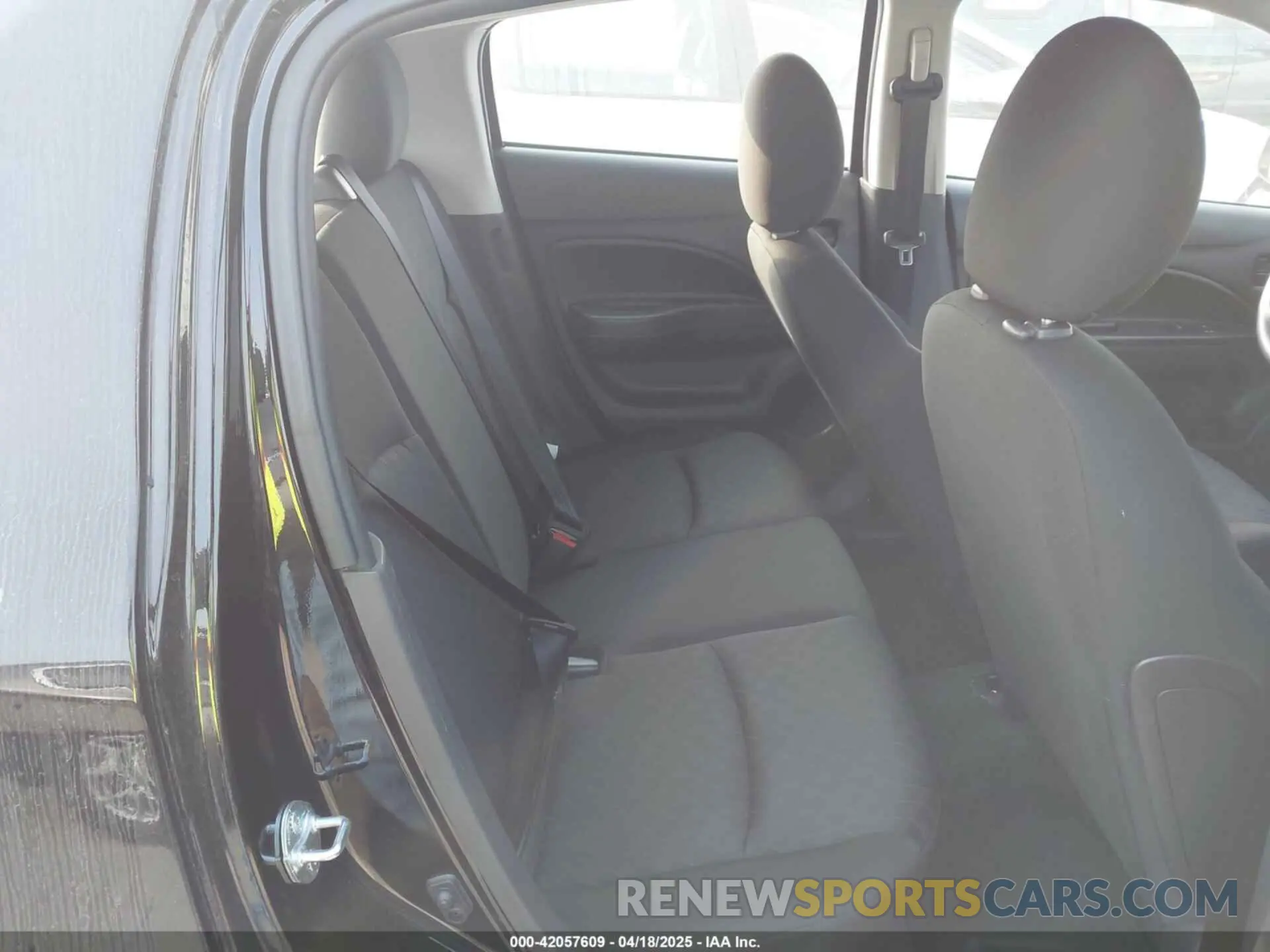 8 fotografías del automóvil dañado ML32AUHJ1RH021693 MITSUBISHI MIRAGE 2024
