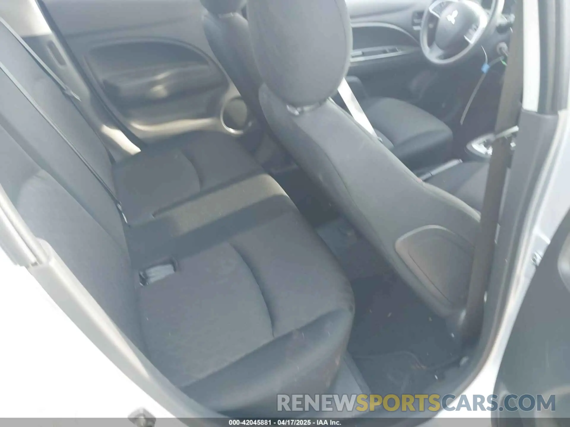 8 fotografías del automóvil dañado ML32AUHJ1RH024500 MITSUBISHI MIRAGE 2024