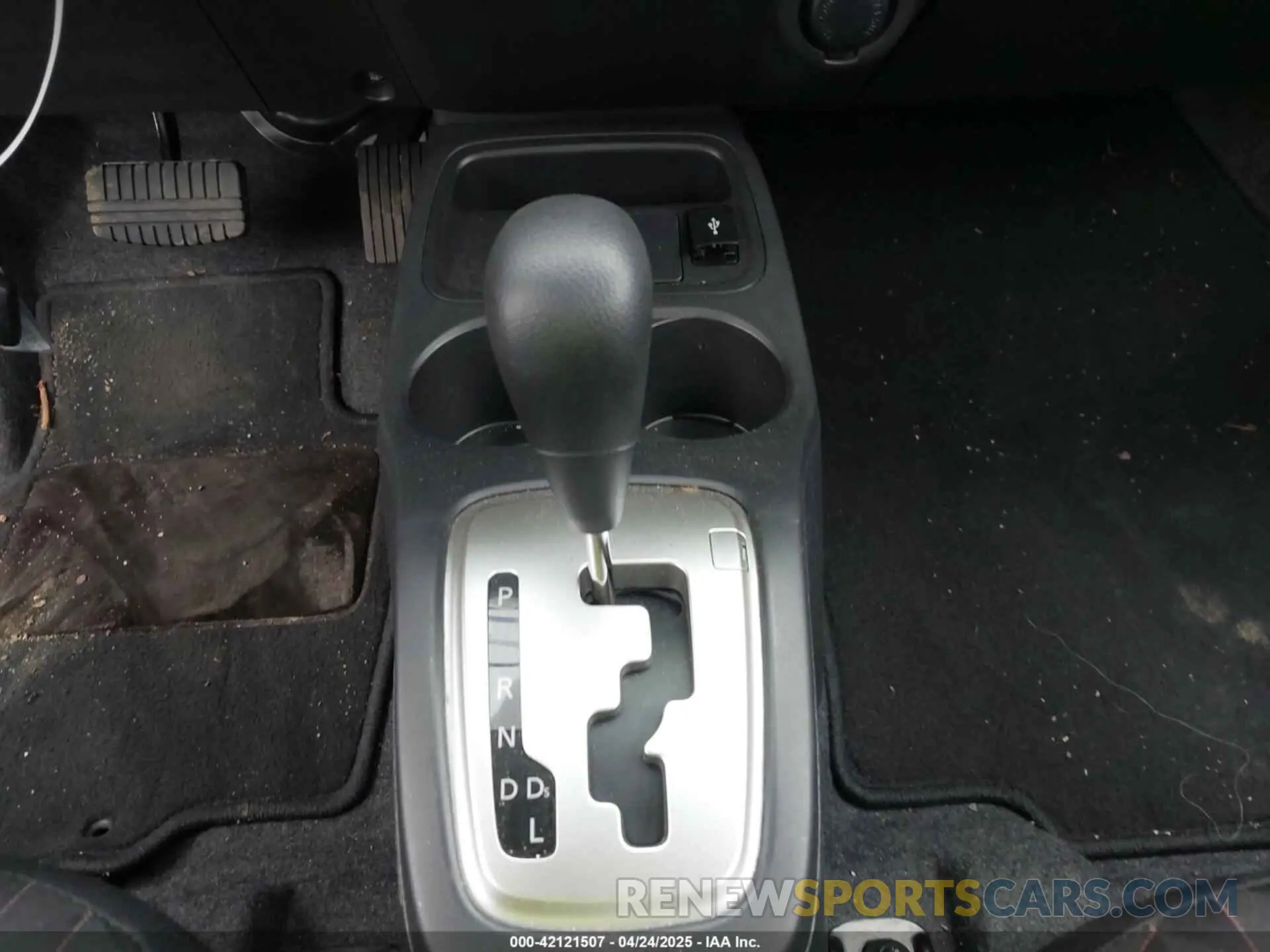 20 fotografías del automóvil dañado ML32AUHJ1RH024822 MITSUBISHI MIRAGE 2024