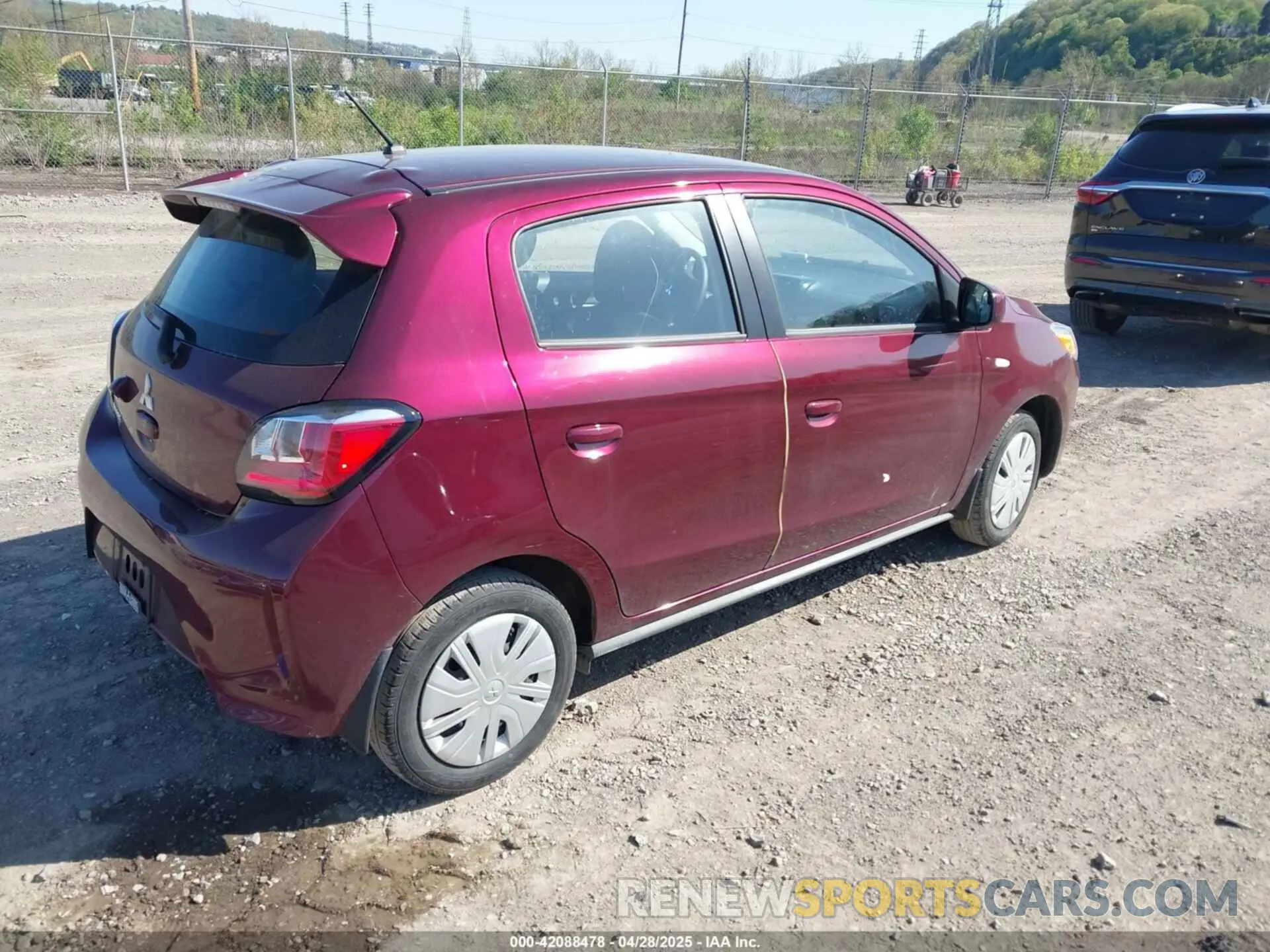 4 fotografías del automóvil dañado ML32AUHJ2RH004188 MITSUBISHI MIRAGE 2024