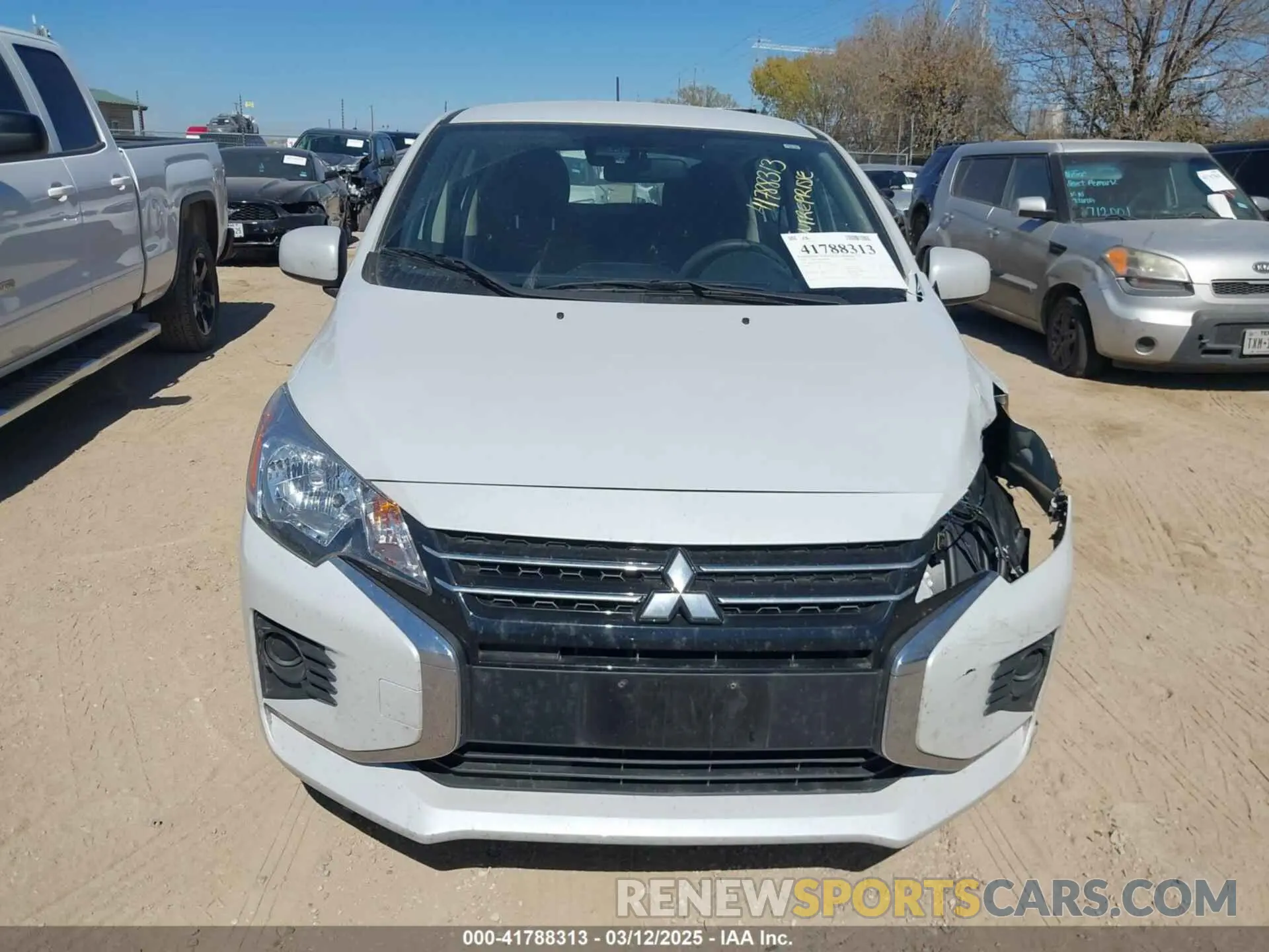 12 fotografías del automóvil dañado ML32AUHJ2RH013490 MITSUBISHI MIRAGE 2024