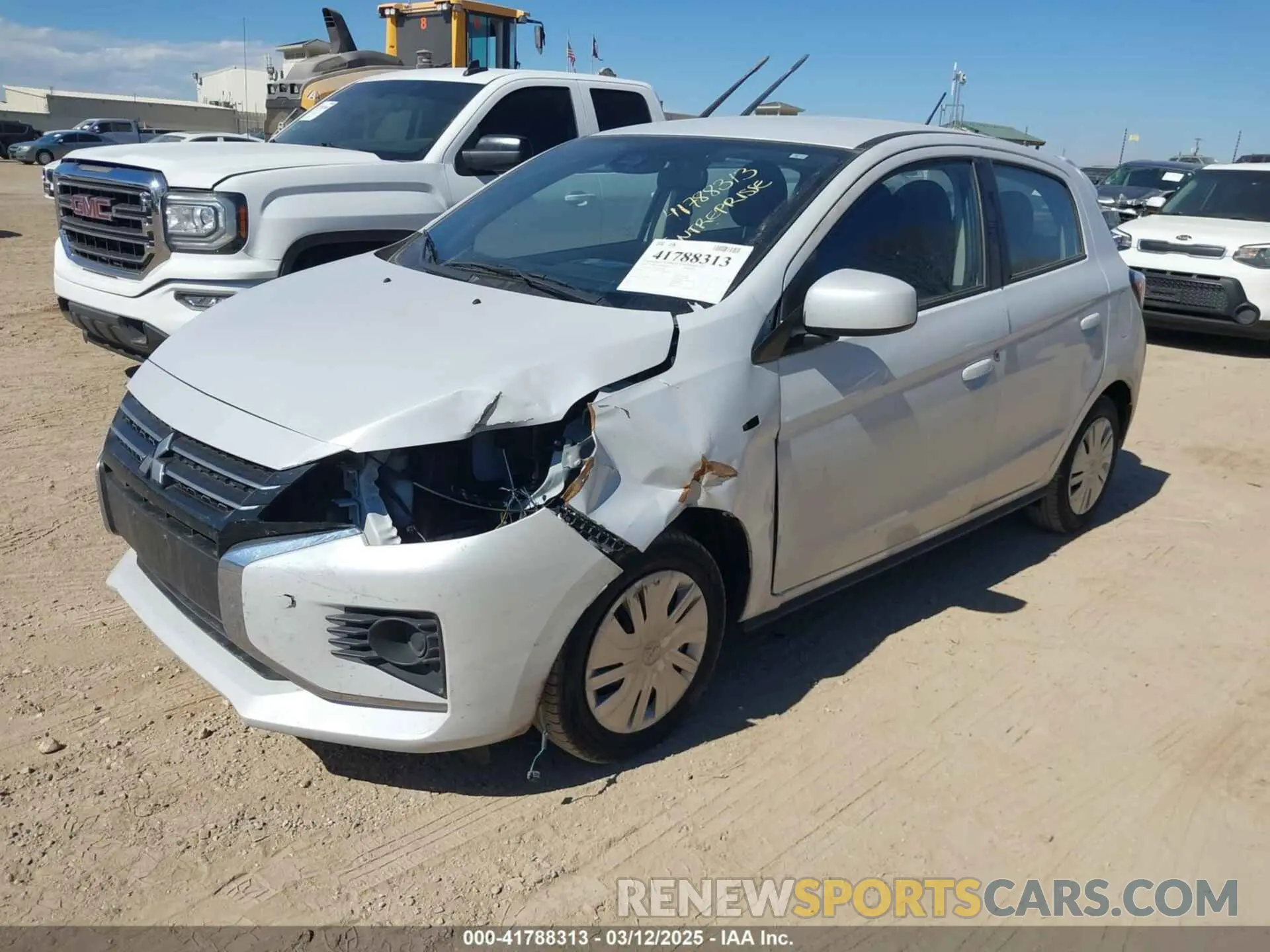 2 fotografías del automóvil dañado ML32AUHJ2RH013490 MITSUBISHI MIRAGE 2024