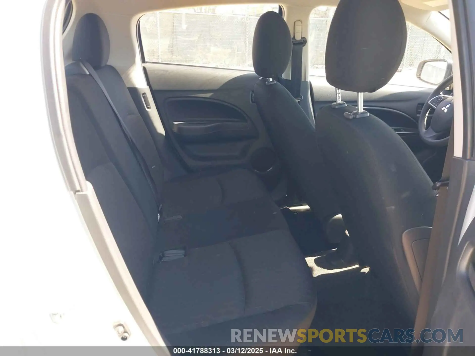 8 fotografías del automóvil dañado ML32AUHJ2RH013490 MITSUBISHI MIRAGE 2024