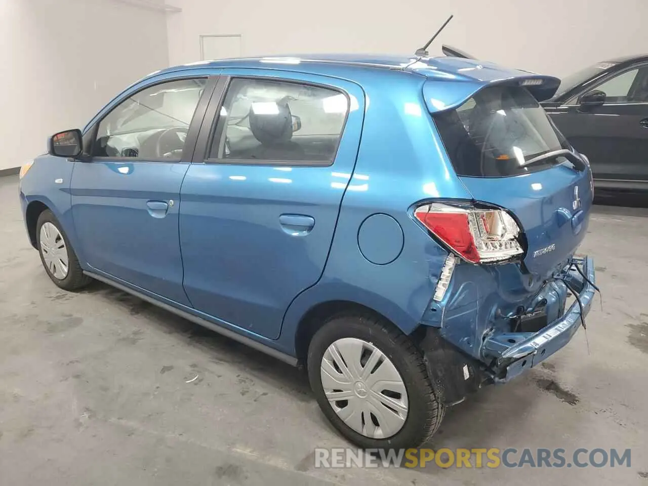 2 fotografías del automóvil dañado ML32AUHJ2RH021122 MITSUBISHI MIRAGE 2024