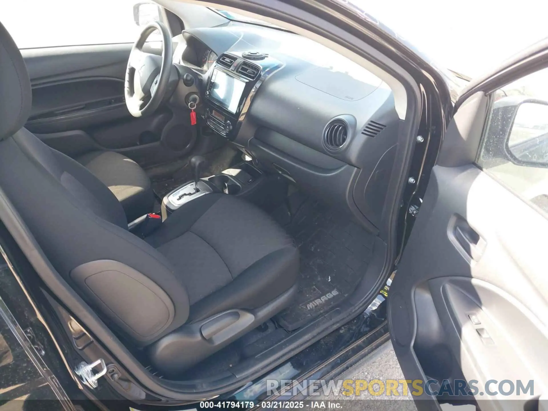 5 fotografías del automóvil dañado ML32AUHJ3RH005771 MITSUBISHI MIRAGE 2024