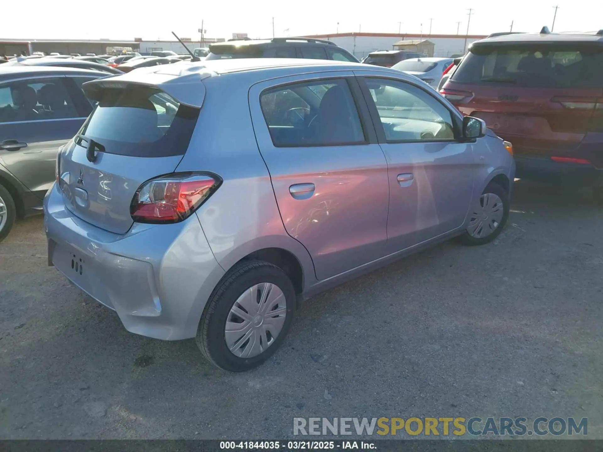 4 fotografías del automóvil dañado ML32AUHJ3RH012283 MITSUBISHI MIRAGE 2024